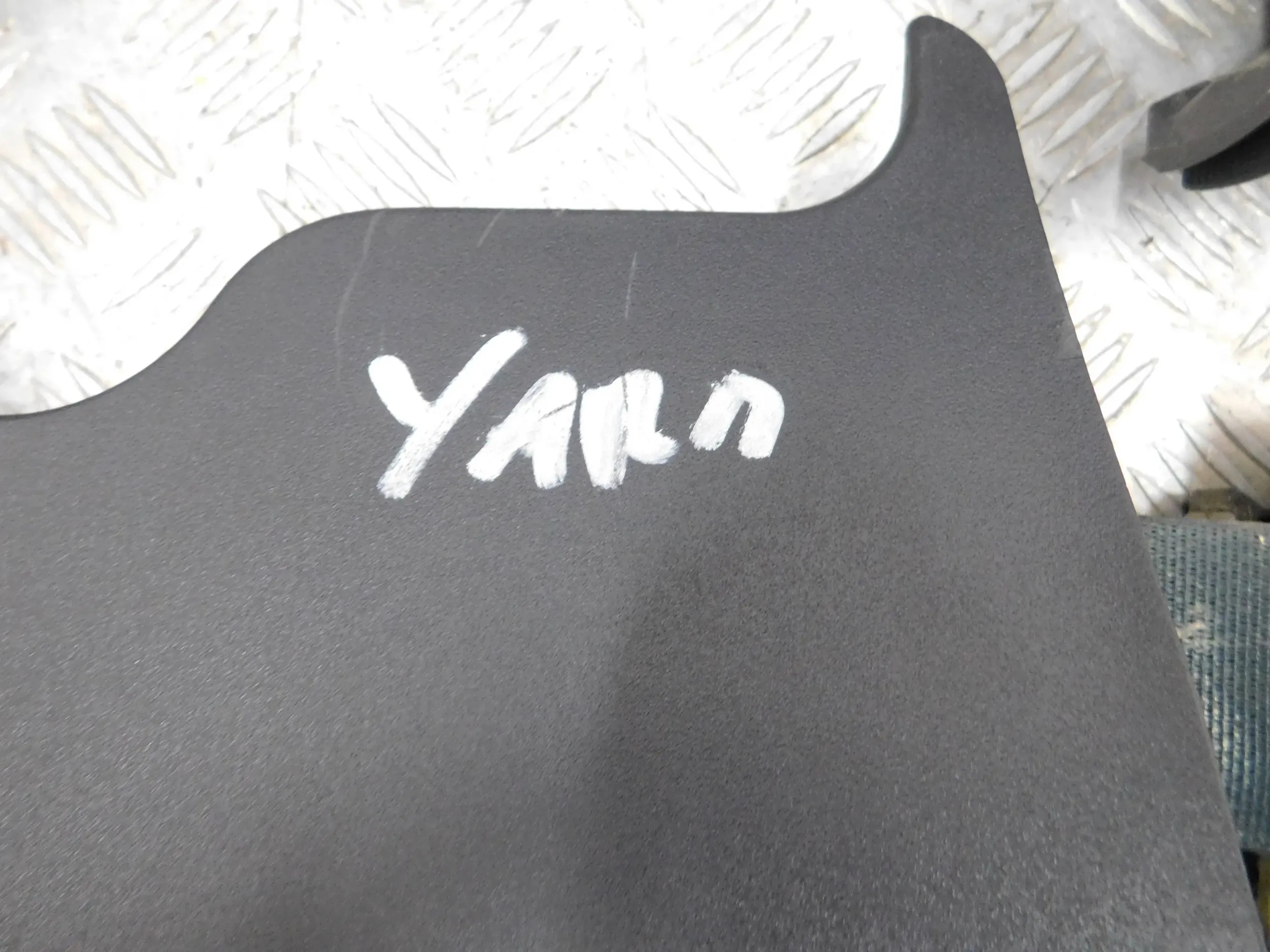 DOSKA AIRBAG PÁSY TOYOTA YARIS II 2