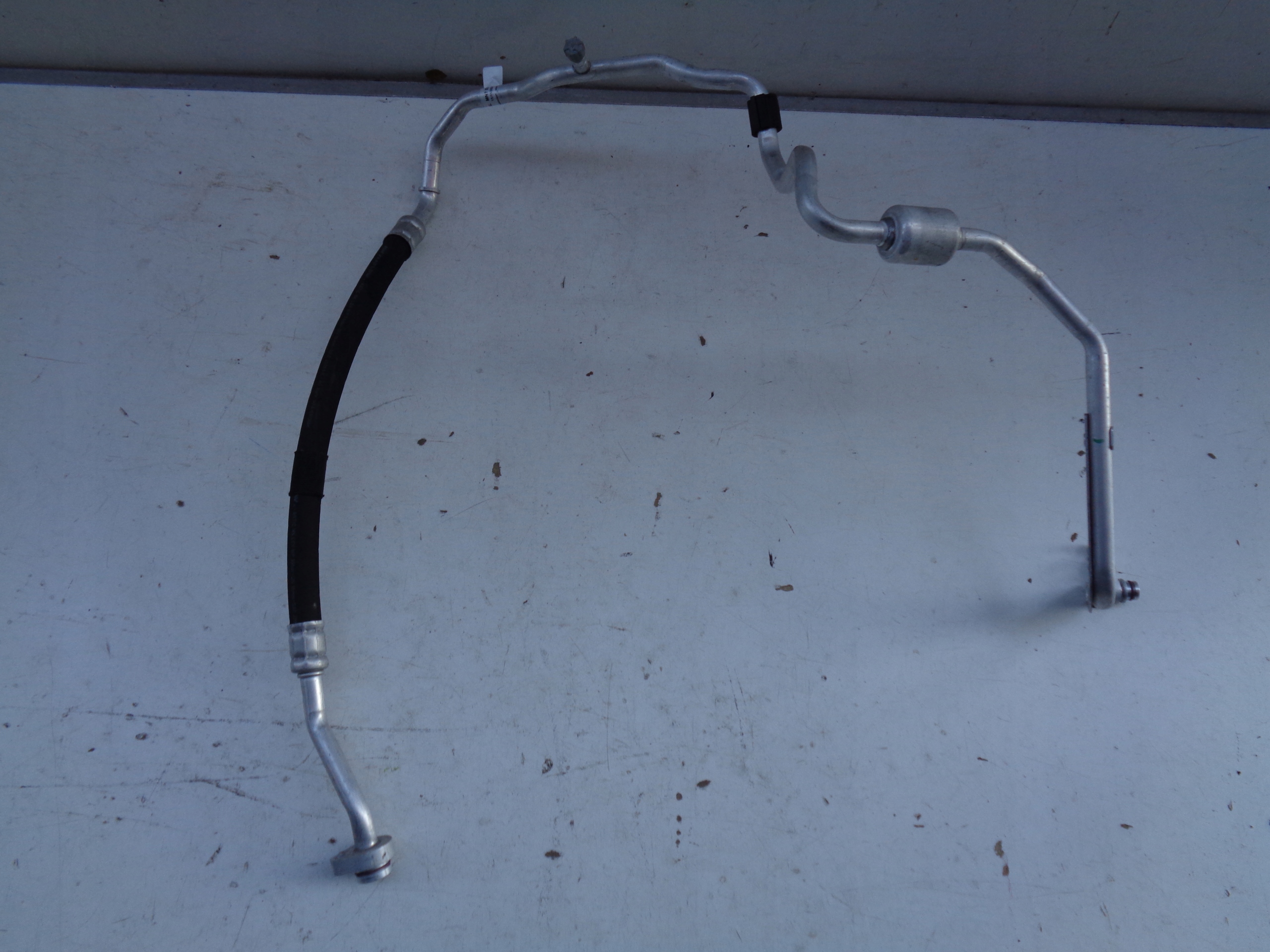 HADICA TRUBKA KLIMATIZÁCIE KLIMATIZACIE VW AUDI SEAT SKODA 2Q0816743AL