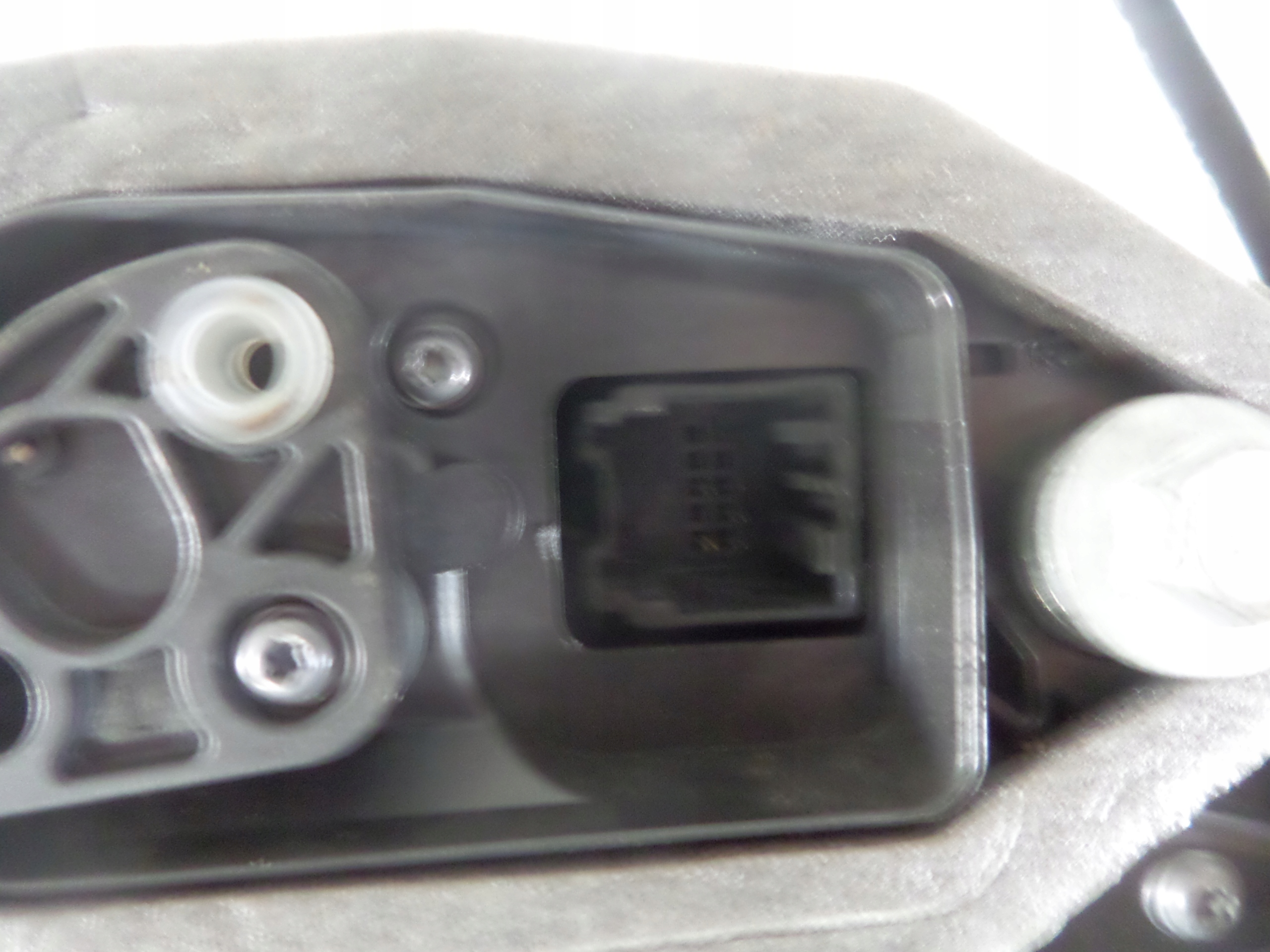 ZAMOK LAVYCH ZADNYCH DVERI OPEL INSIGNIA B 17-