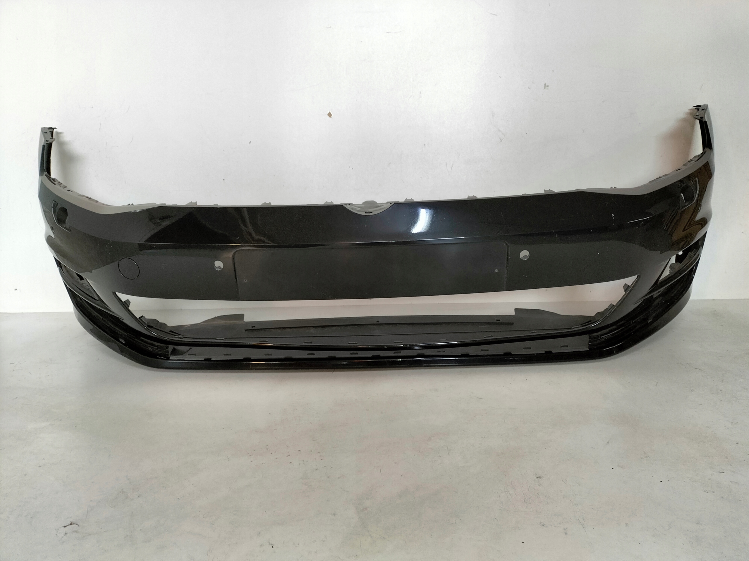 PREDNÝ NÁRAZNÍK VW GOLF 7 VII 12-17