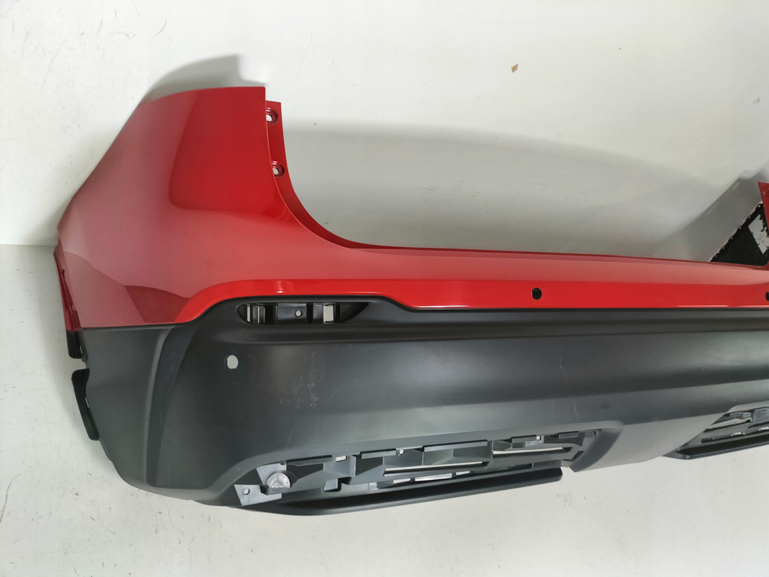 ZADNÝ NÁRAZNÍK NISSAN QASHQAI II LIFT 17-