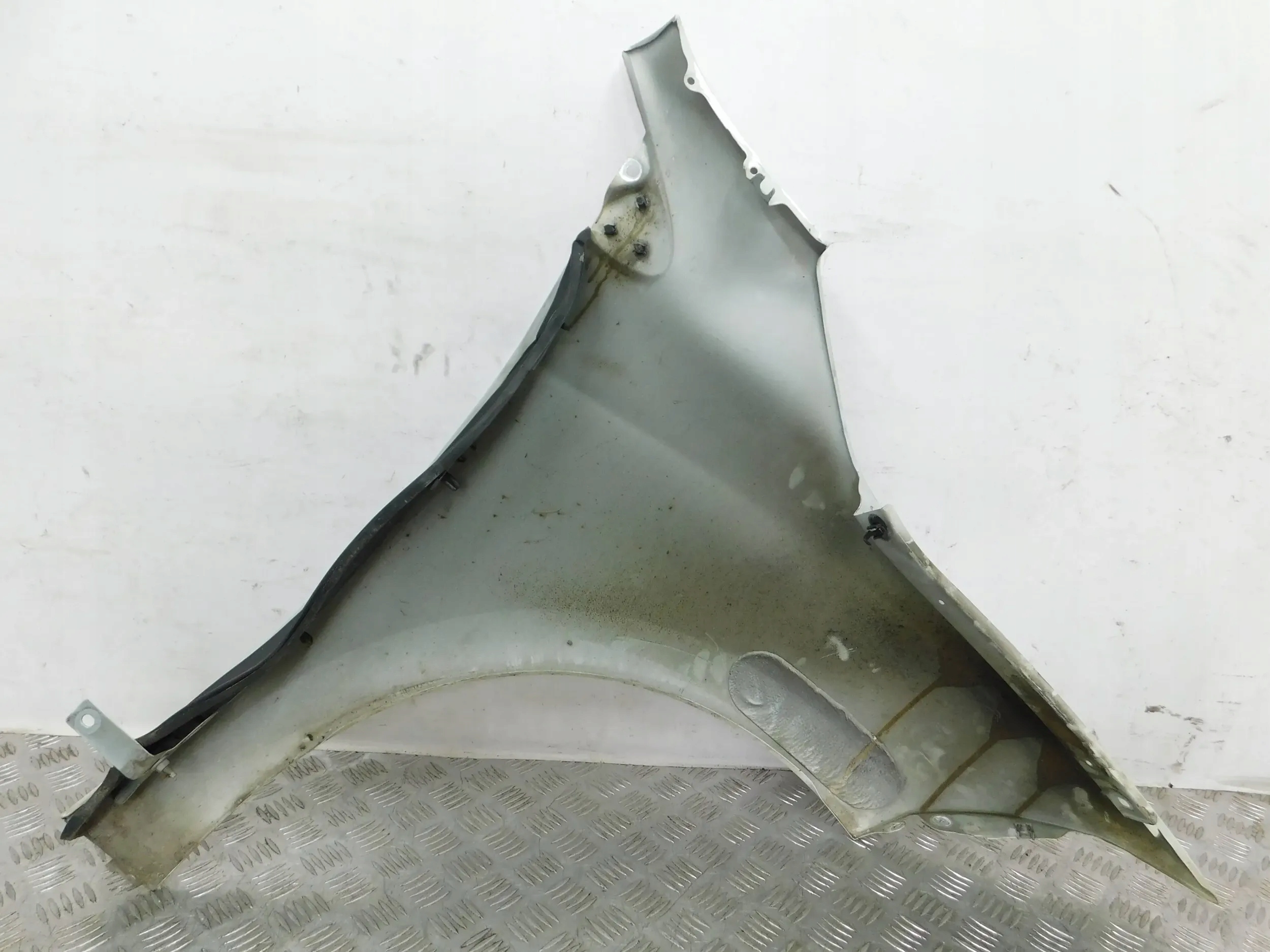 BLATNIK PREDNÝ LAVY RENAULT MEGANE III 3 08-