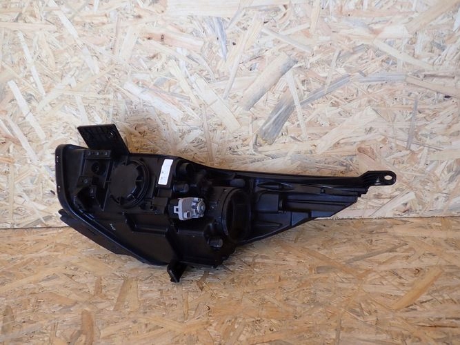 KIA NIRO ŠOŠOVKA 16- PRAVE PREDNE SVETLO 92102-G5