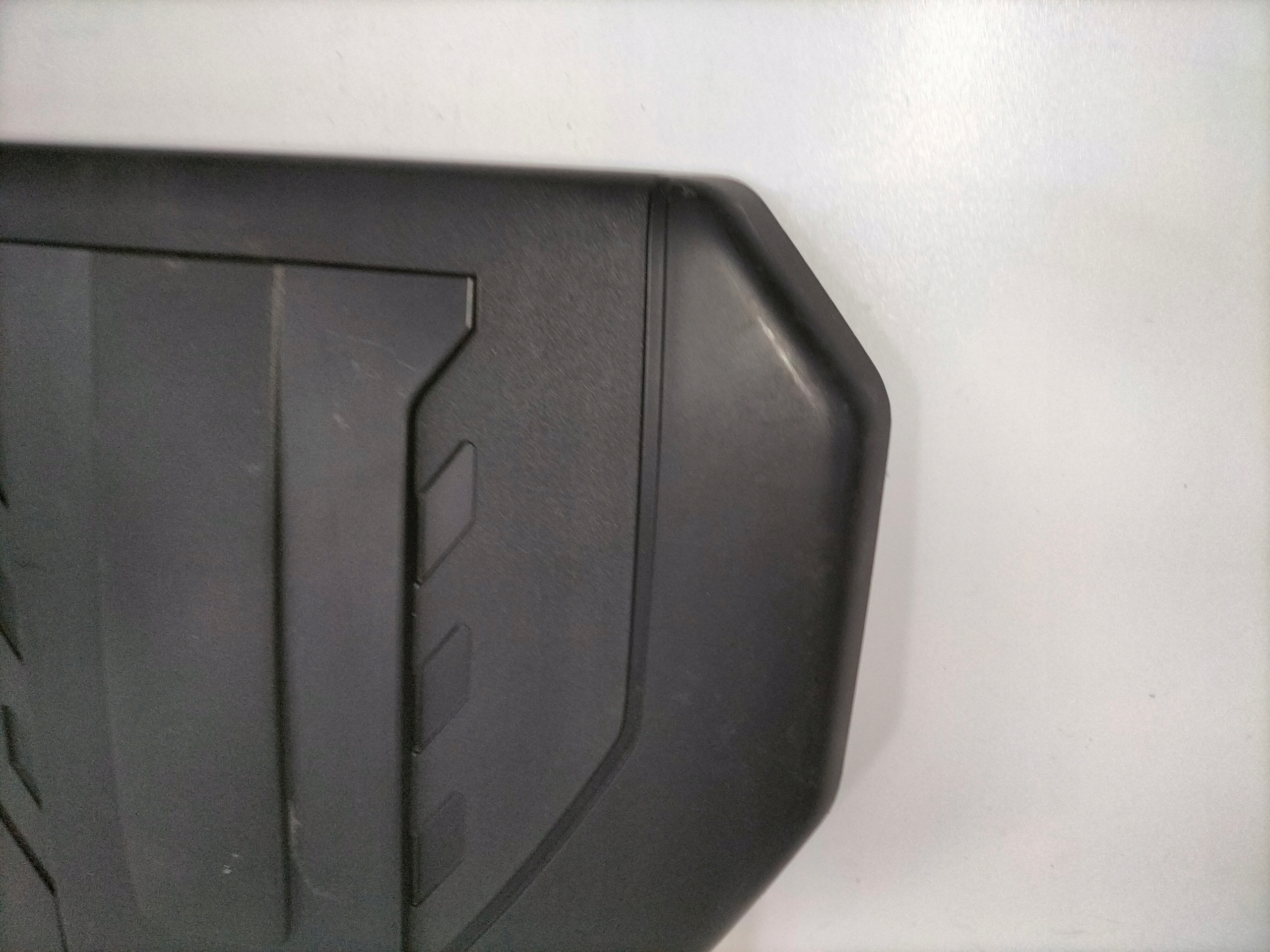KRYT MOTORA LAND RANGE ROVER L460 21-