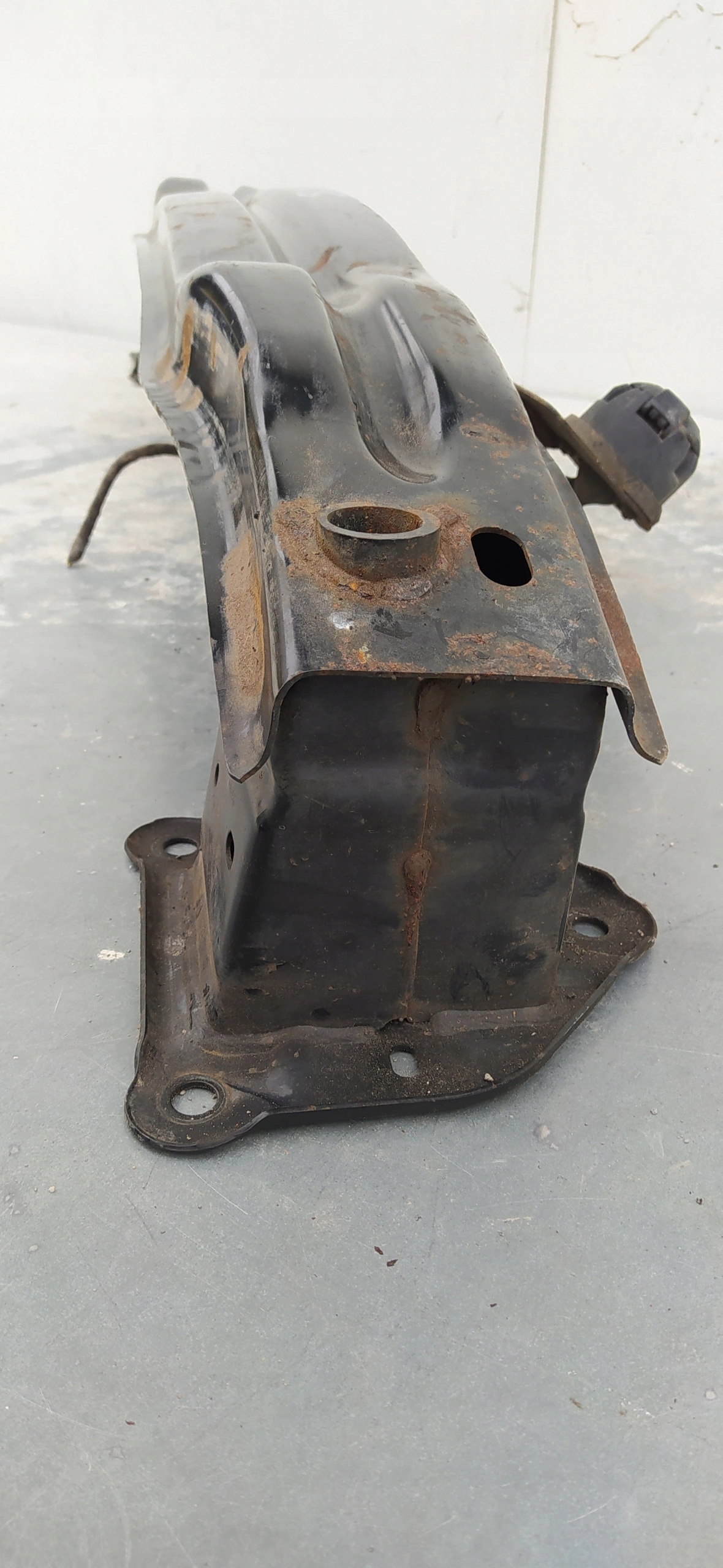 MINI COUNTRYMAN R60 VÝSTUHA ZADNÉHO NÁRAZNÍKA 9806219