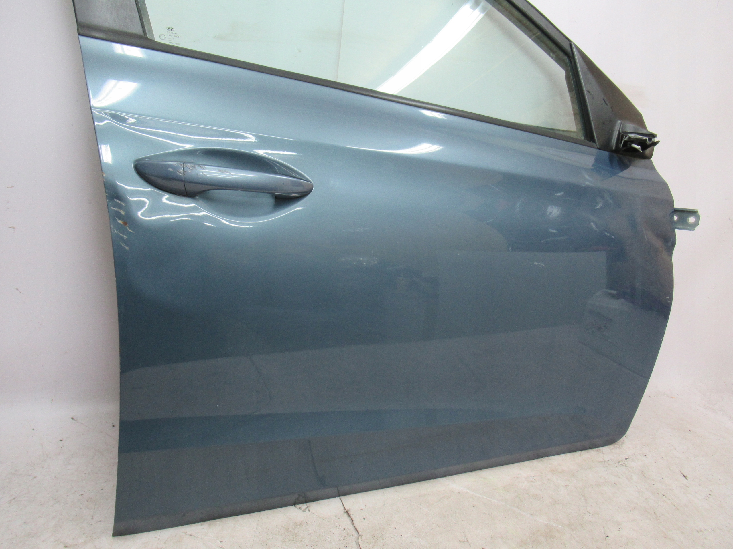 PRAVÉ PREDNÉ DVERE HYUNDAI I20 II 14-