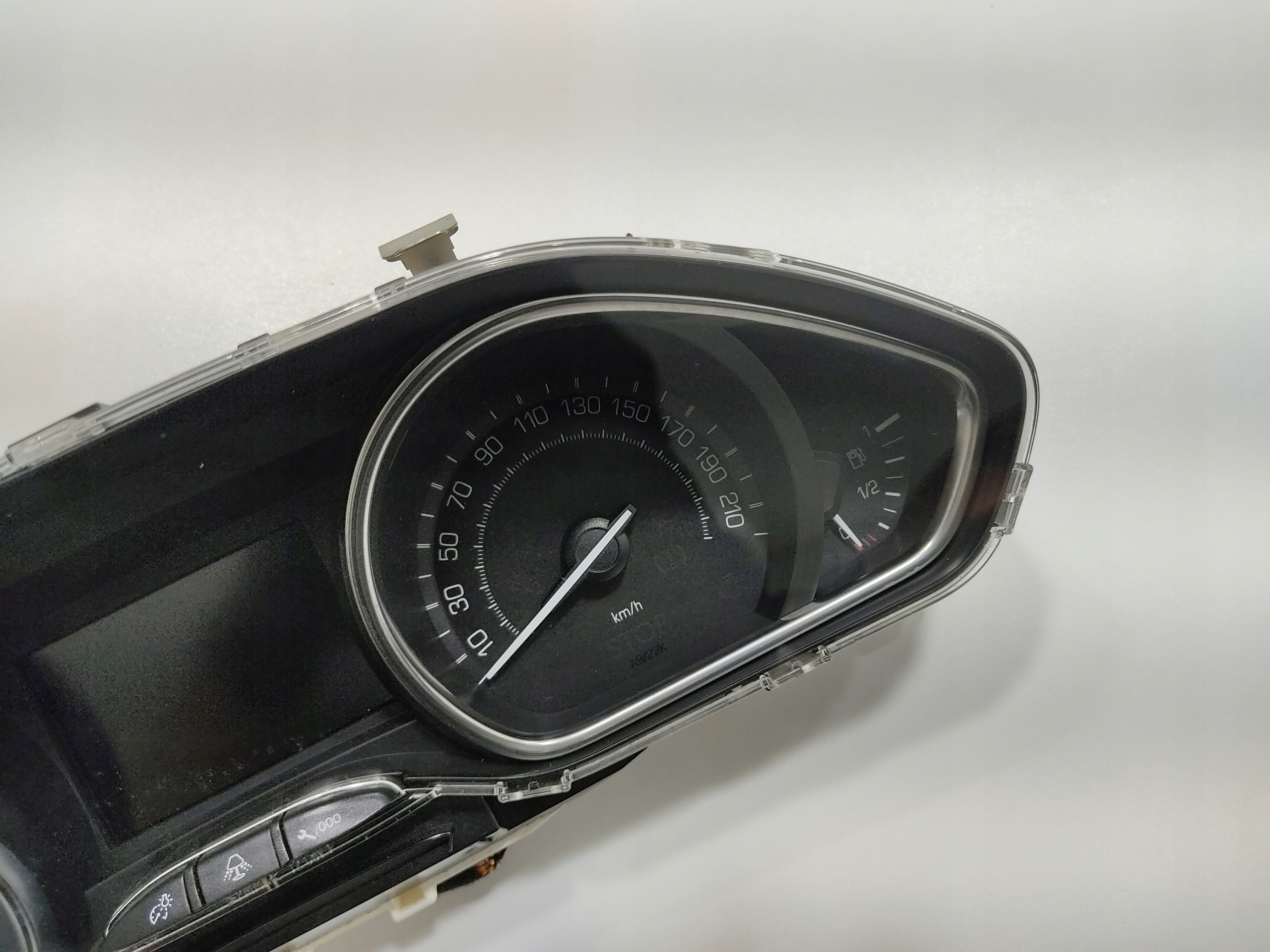 TACHOMETER BUDIKY PEUGEOT 208 I 1.0 VTI 9805969580 2012-2019 EUROPA