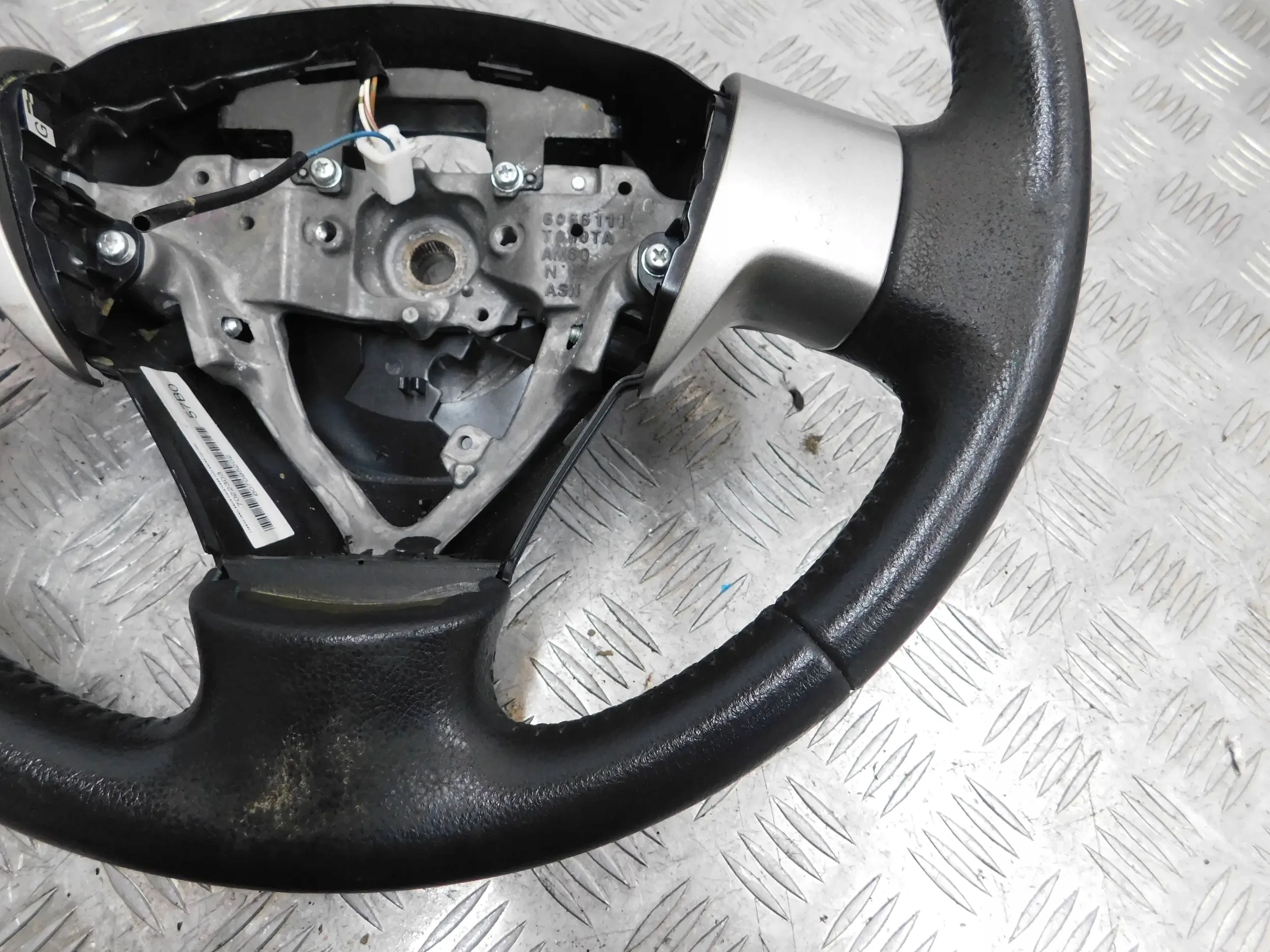 VOLANT KOŽA TOYOTA AURIS I 07-