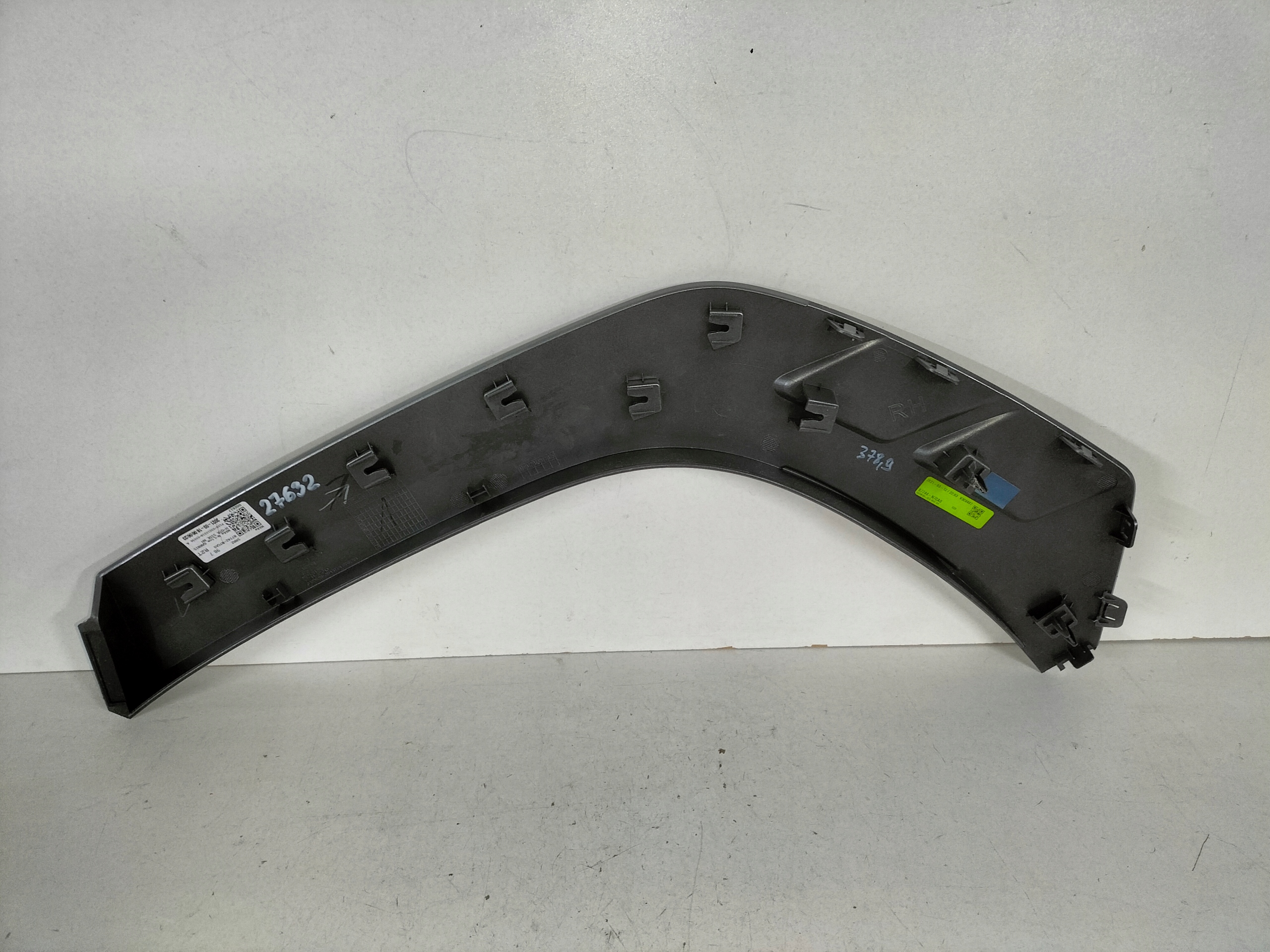 LISTA PRAVEHO ZADNEHO BLATNIKA HYUNDAI TUCSON IV 20-