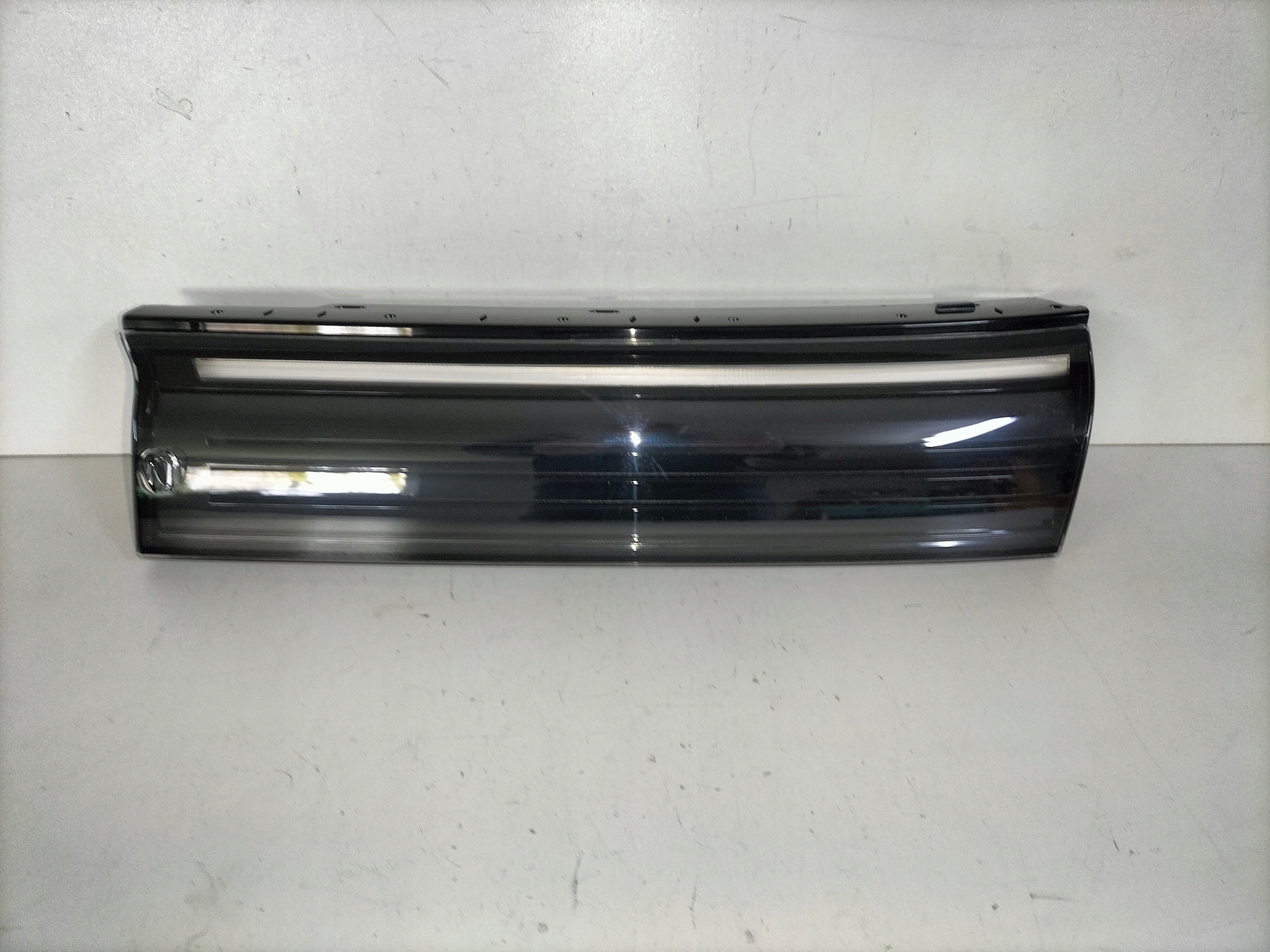 ĽAVÉ PREDNÉ LED DRL SVETLO VW TIGUAN III 24-