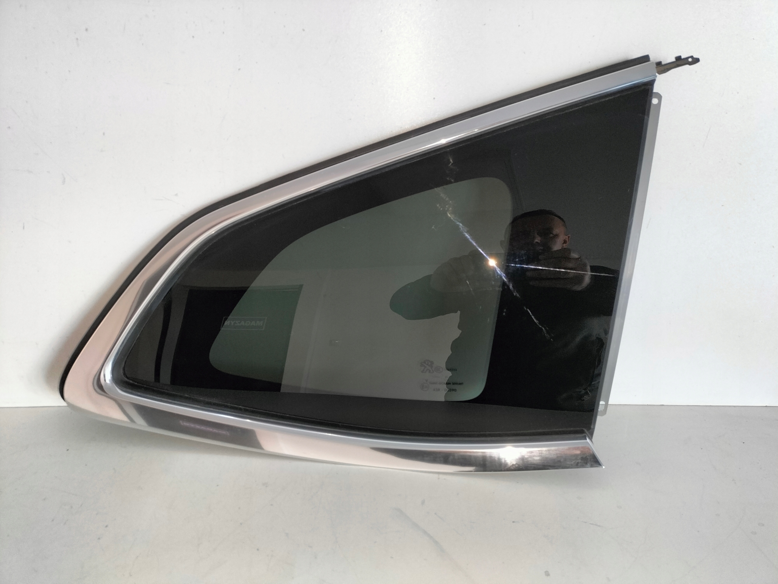 SKLO KAROSERIE ZADna ZADNA PRAVA PEUGEOT 508 II 18- SW KOMBI