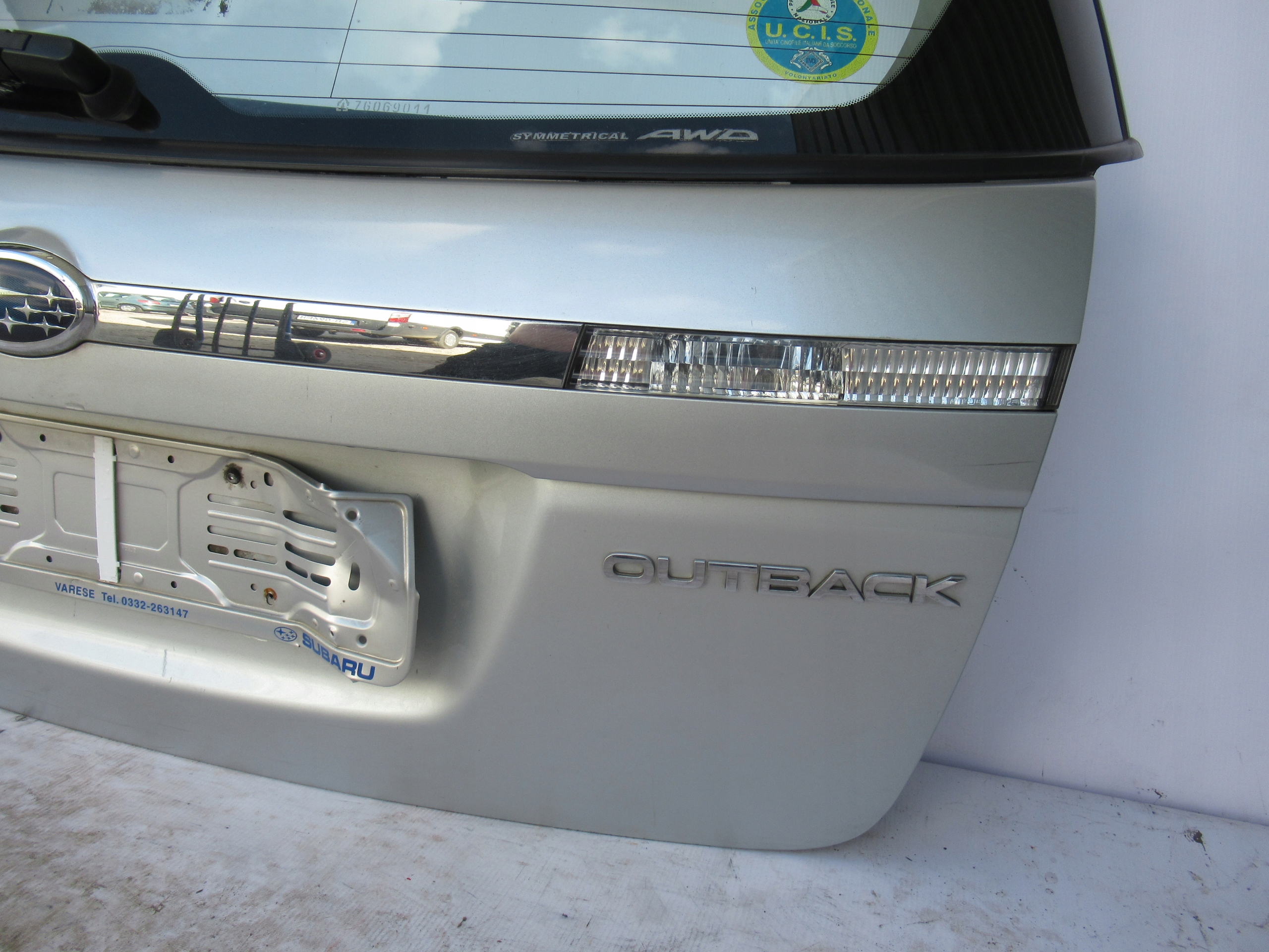 ZADNÁ KAPOTA SUBARU OUTBACK III