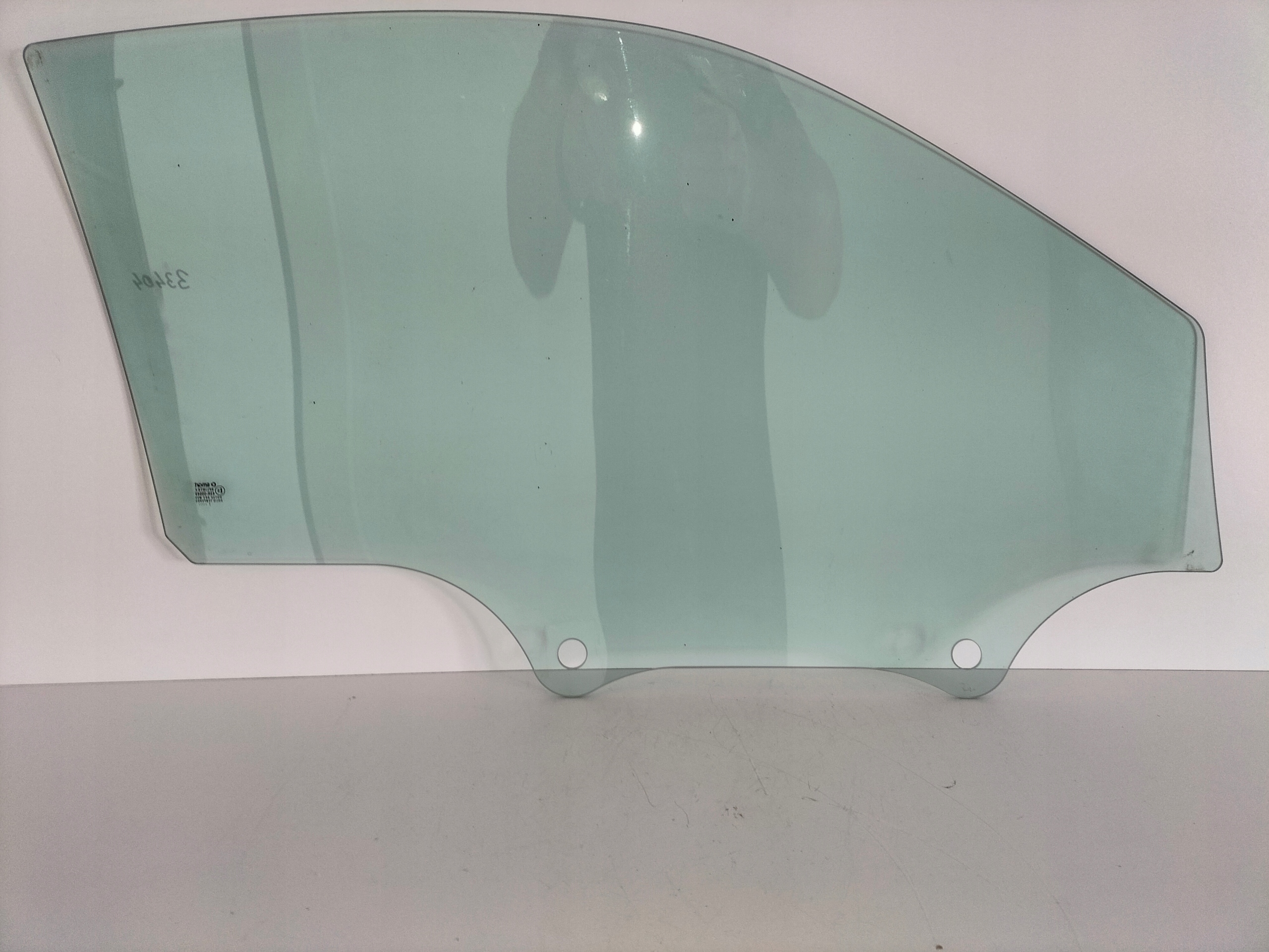 SKLO ĽAVÝCH PREDNÝCH DVERÍ SMART FORTWO 451 07-13 SPLINTEX