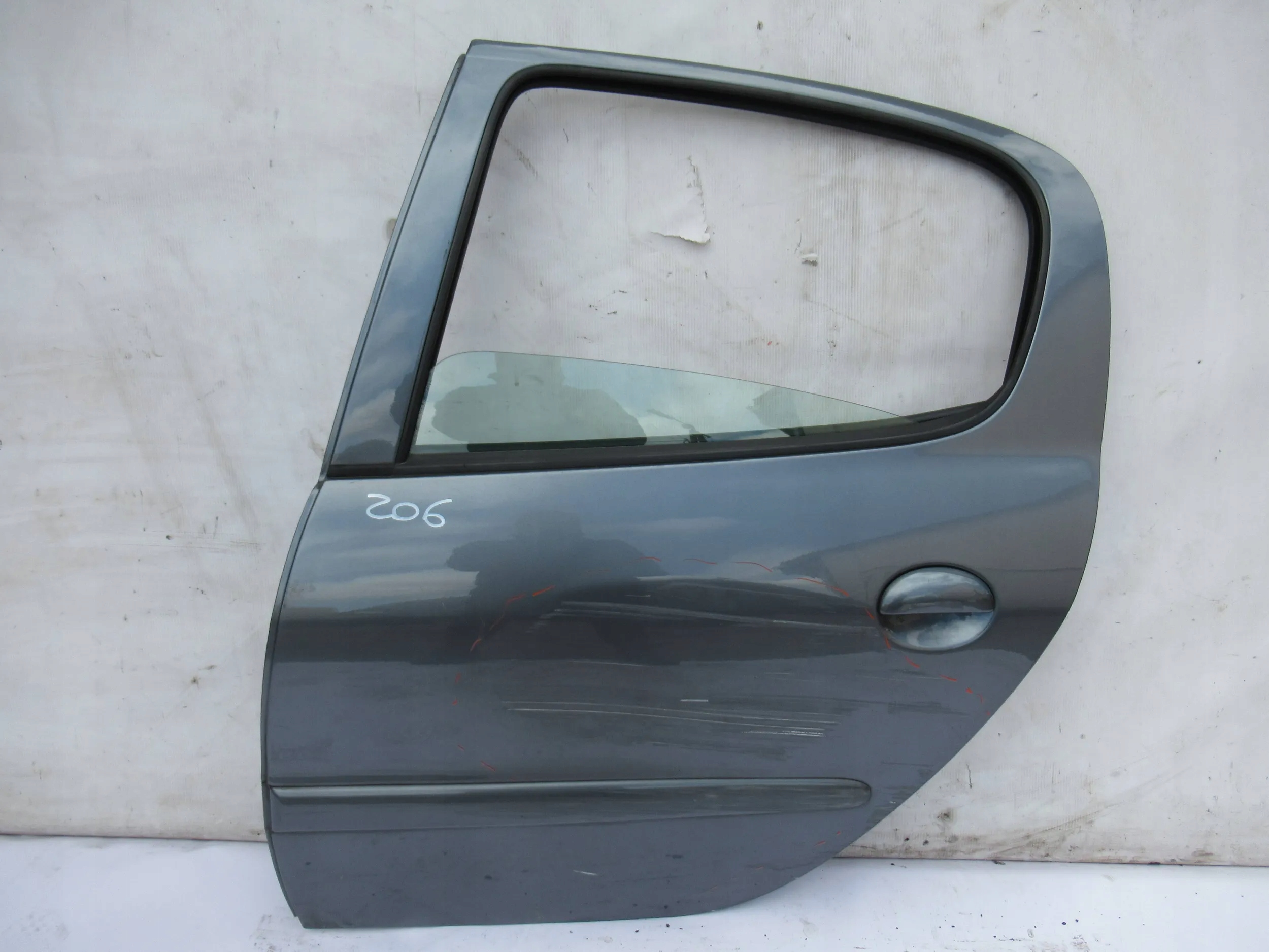 LAVE ZADNE DVERE Peugeot 206+ PLUS