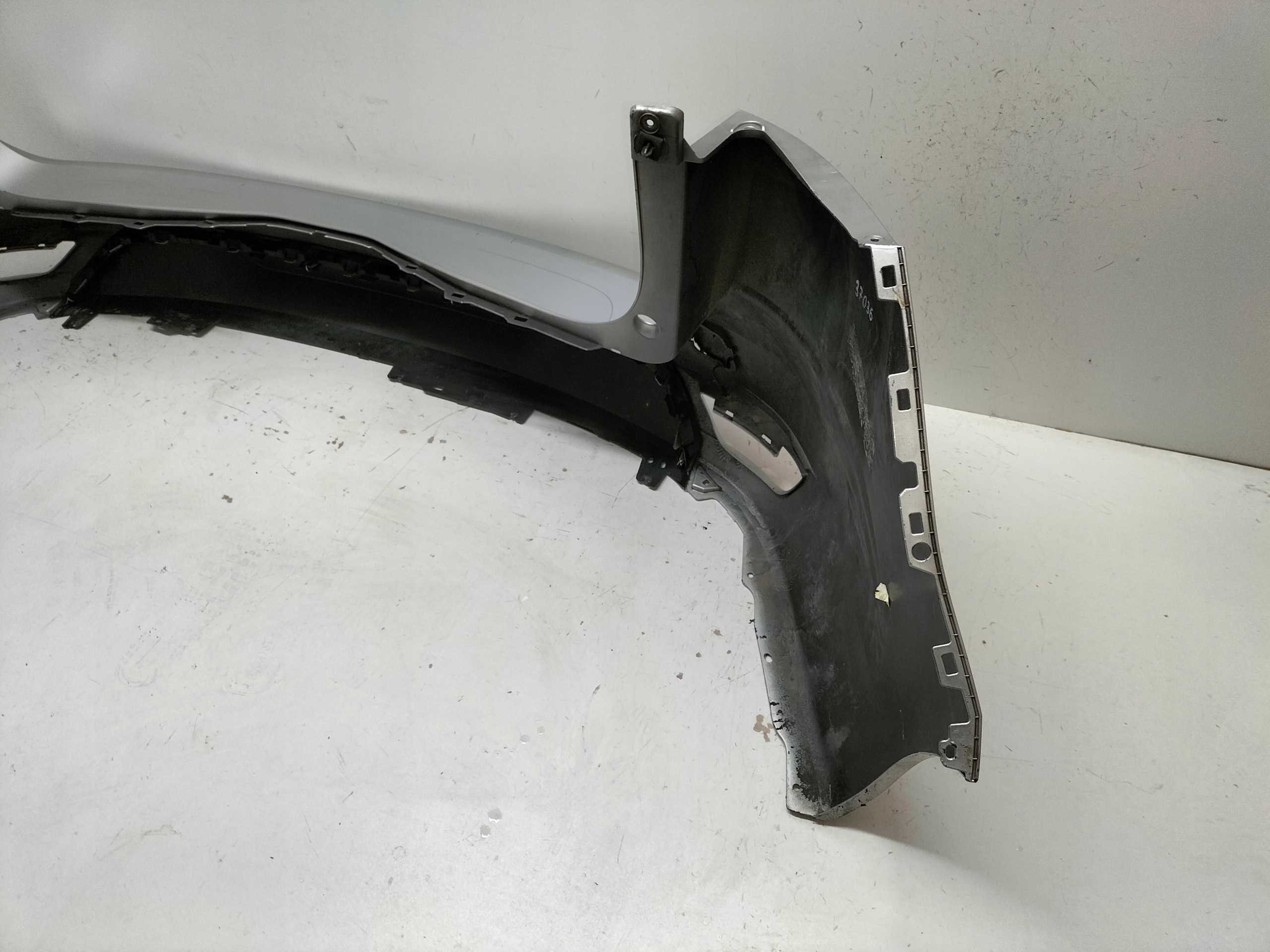 ZADNÝ NÁRAZNÍK RENAULT MEGANE 4 IV 16- KOMBI