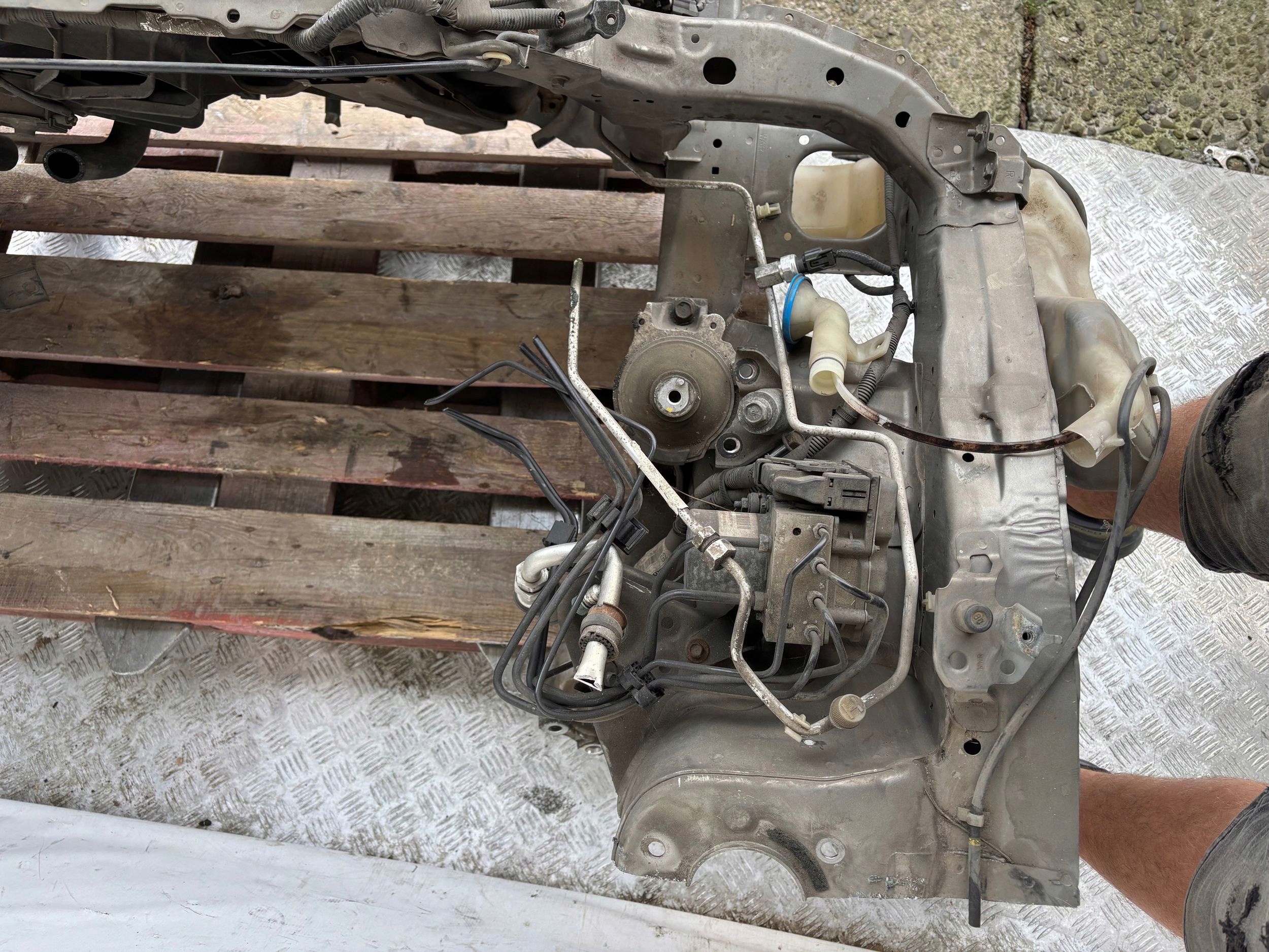 PREDNÉ PÁS  VÝSTUHA CHLADIČE HONDA CR-V III 2.0 BENZIN 06-