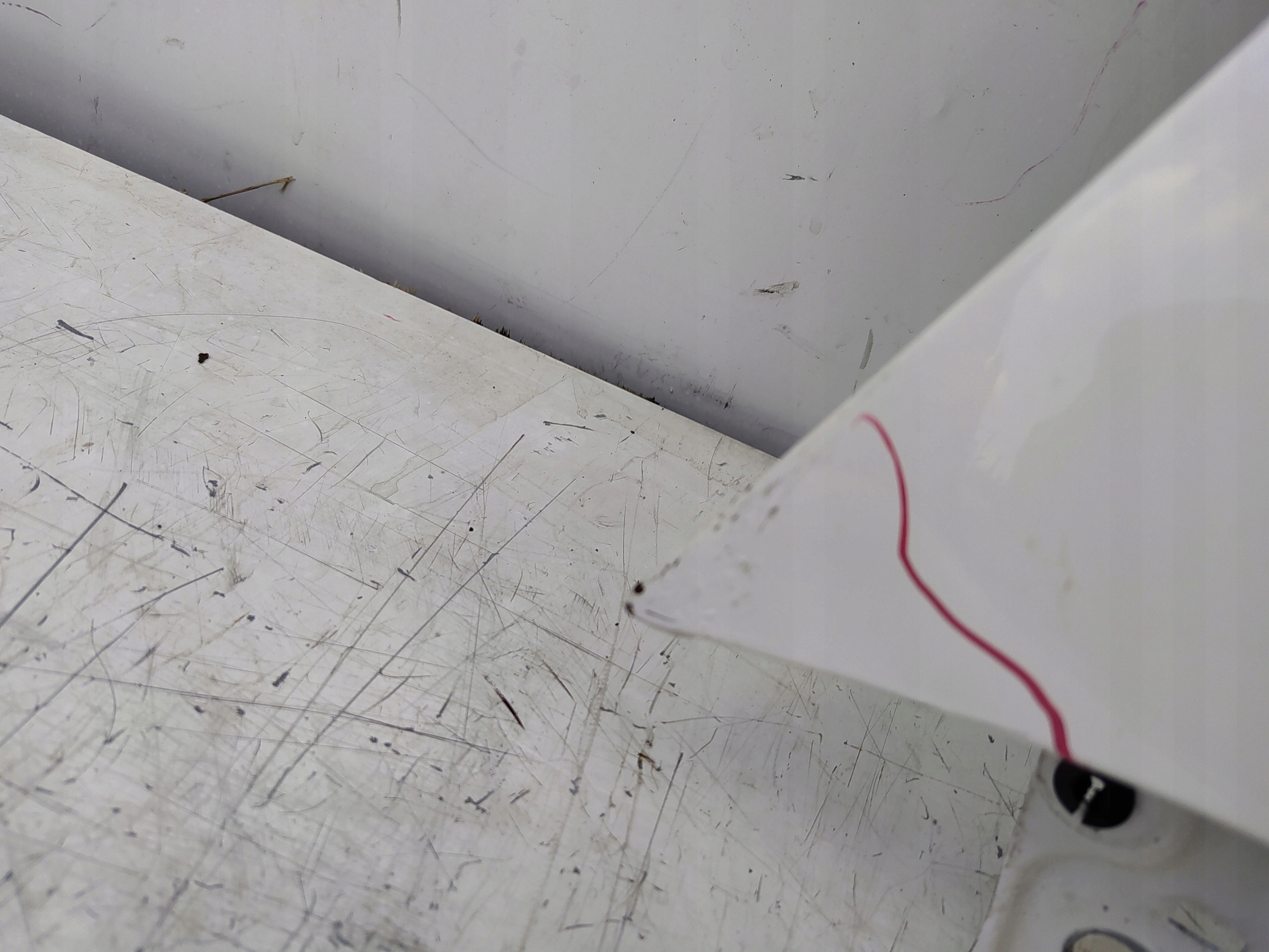 VW JETTA 010-015 ĽAVÝ PREDNÝ BLATNÍK