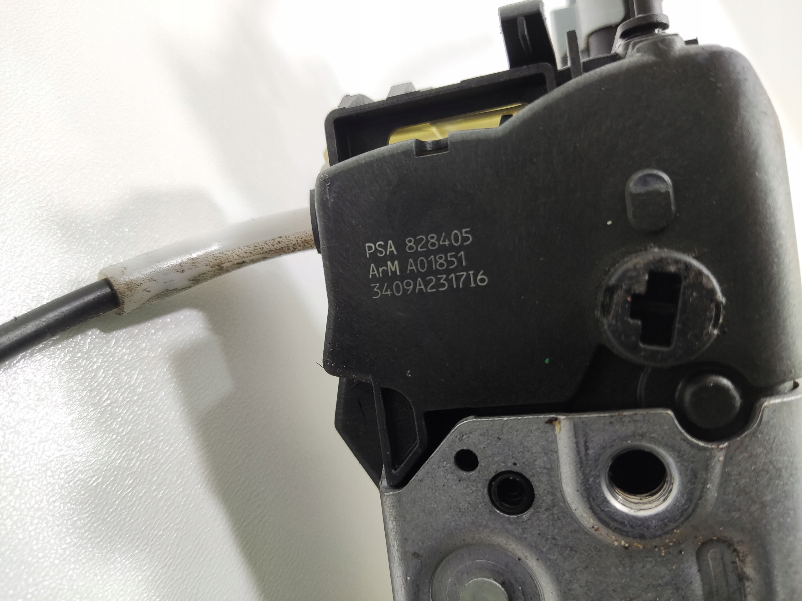 ZAMOK PRAVYCH PREDNYCH DVERI PARTNER BERLINGO III 2008-2018 828405 6 PIN