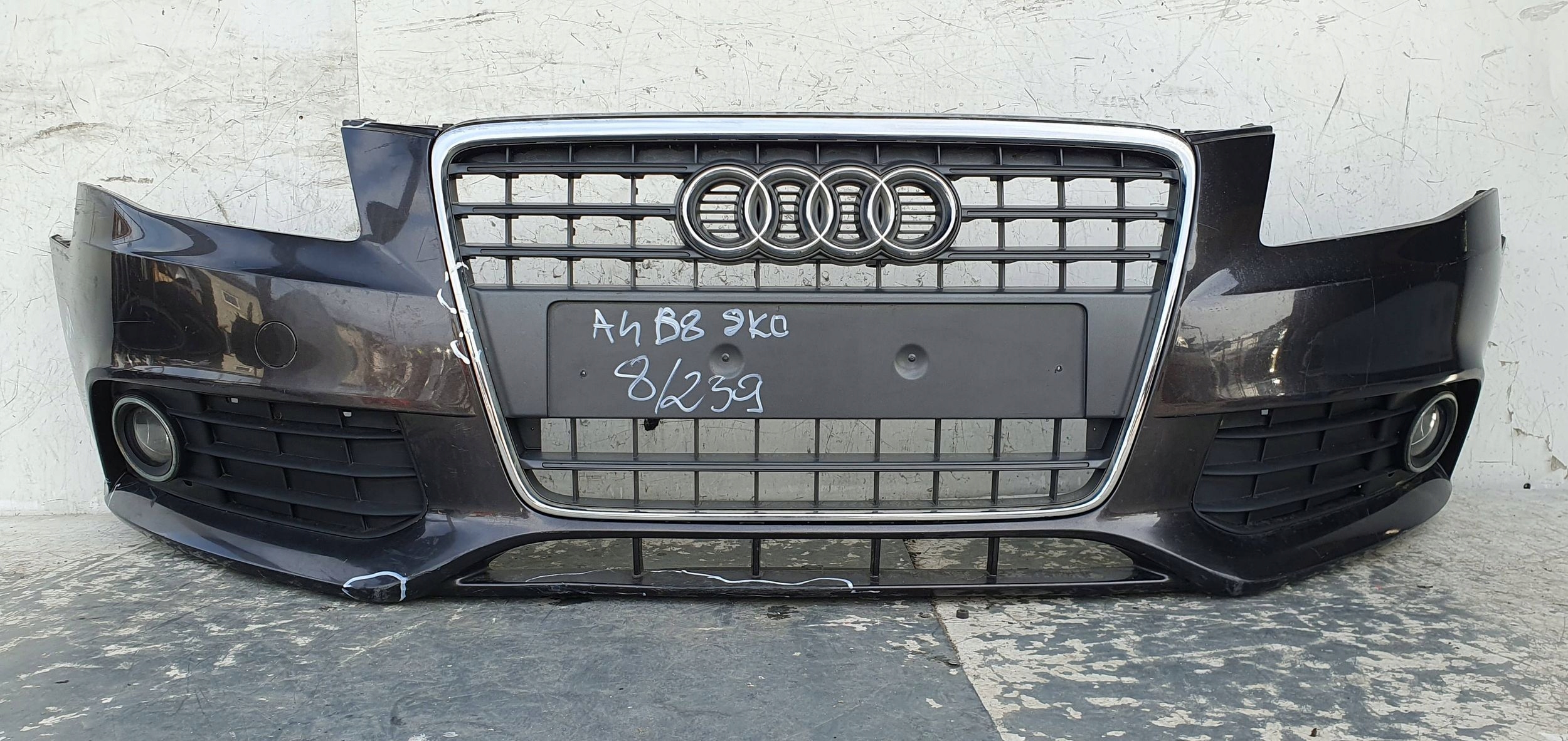Audi A4 B8 08-012 PREDNÝ NÁRAZNÍK