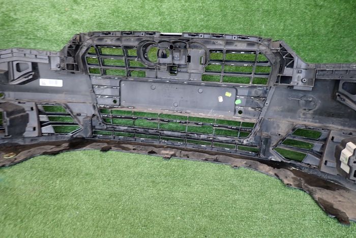AUDI A6 C7 LIFT 14- PREDNÝ NÁRAZNÍK