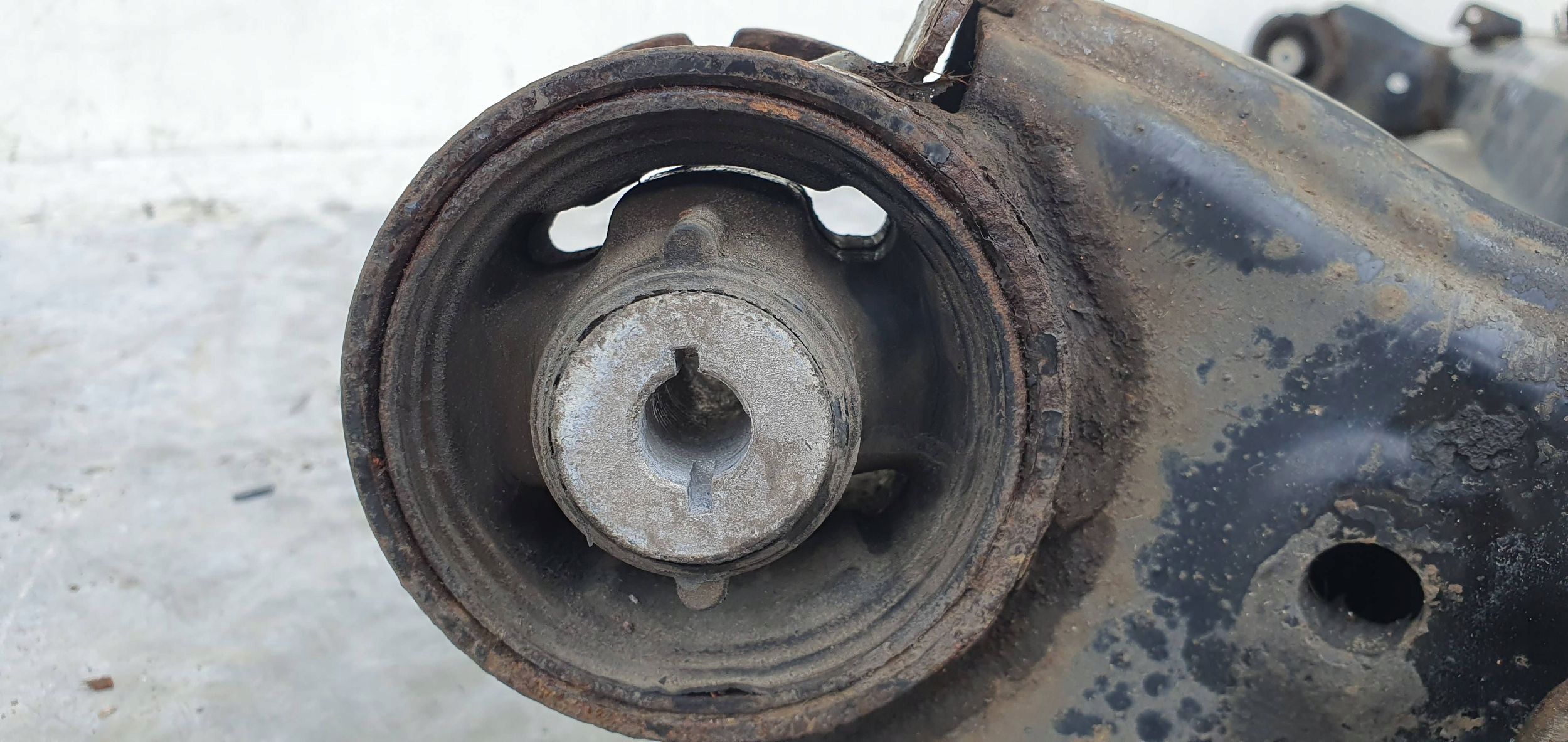 KIA Soul 2 II 013-019 ZADNA NAPRAVA