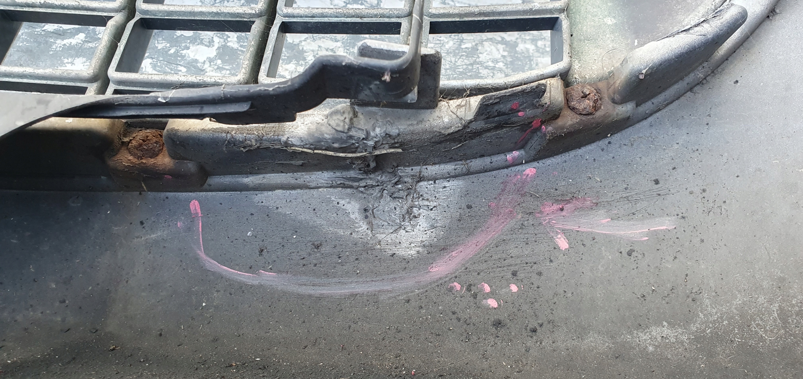 Peugeot 4007 PREDNÝ NÁRAZNÍK