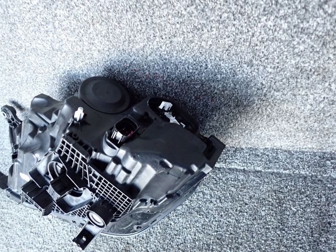 AUDI A1 82A FULL LED 19- PRAVE PREDNE SVETLO