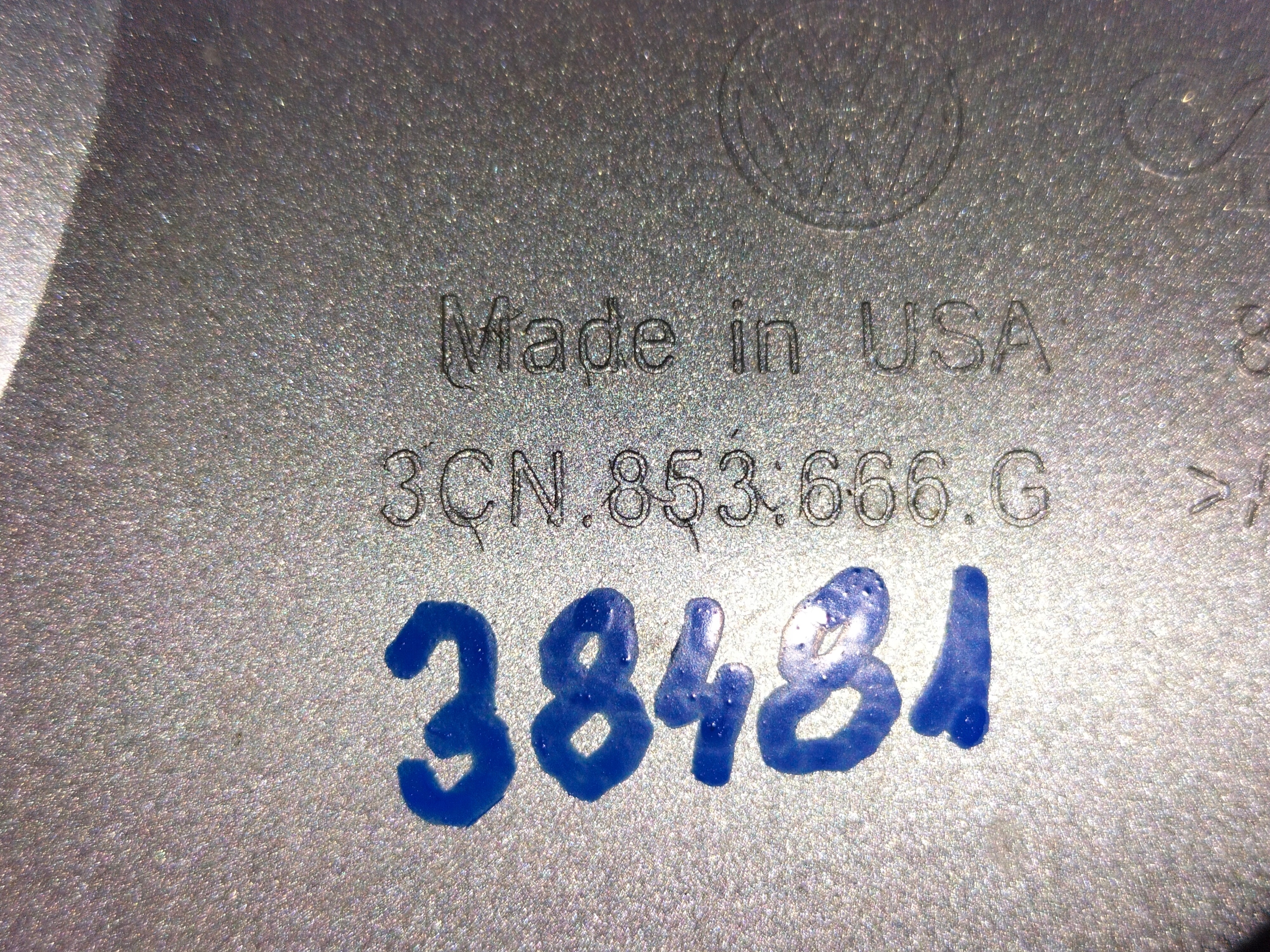 RAMIK LISTA MRIEZKA LIŠTA PREDNÉHO NÁRAZNÍKA PRAVA VW ATLAS LIFT 23-