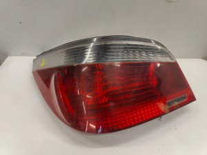 BMW e60 03-07 7165737 LAVE ZADNE SVETLO ZADNA SEDAN BMW e60 03-07 7165737 LAVE ZADNE SVETLO ZADNA SEDAN