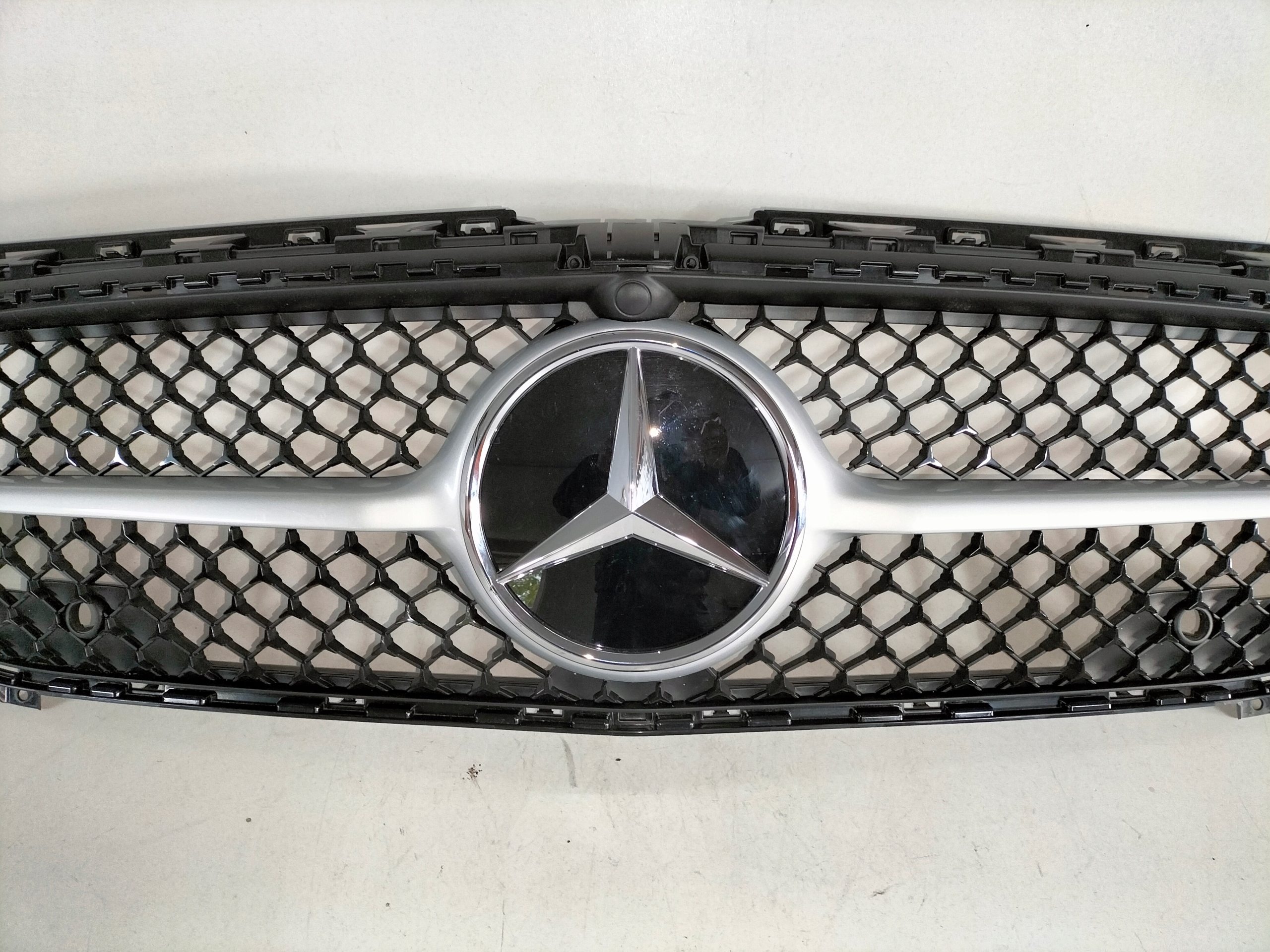 MRIEZKA LISTA MERCEDES A KLASA W177 LIFT 22-