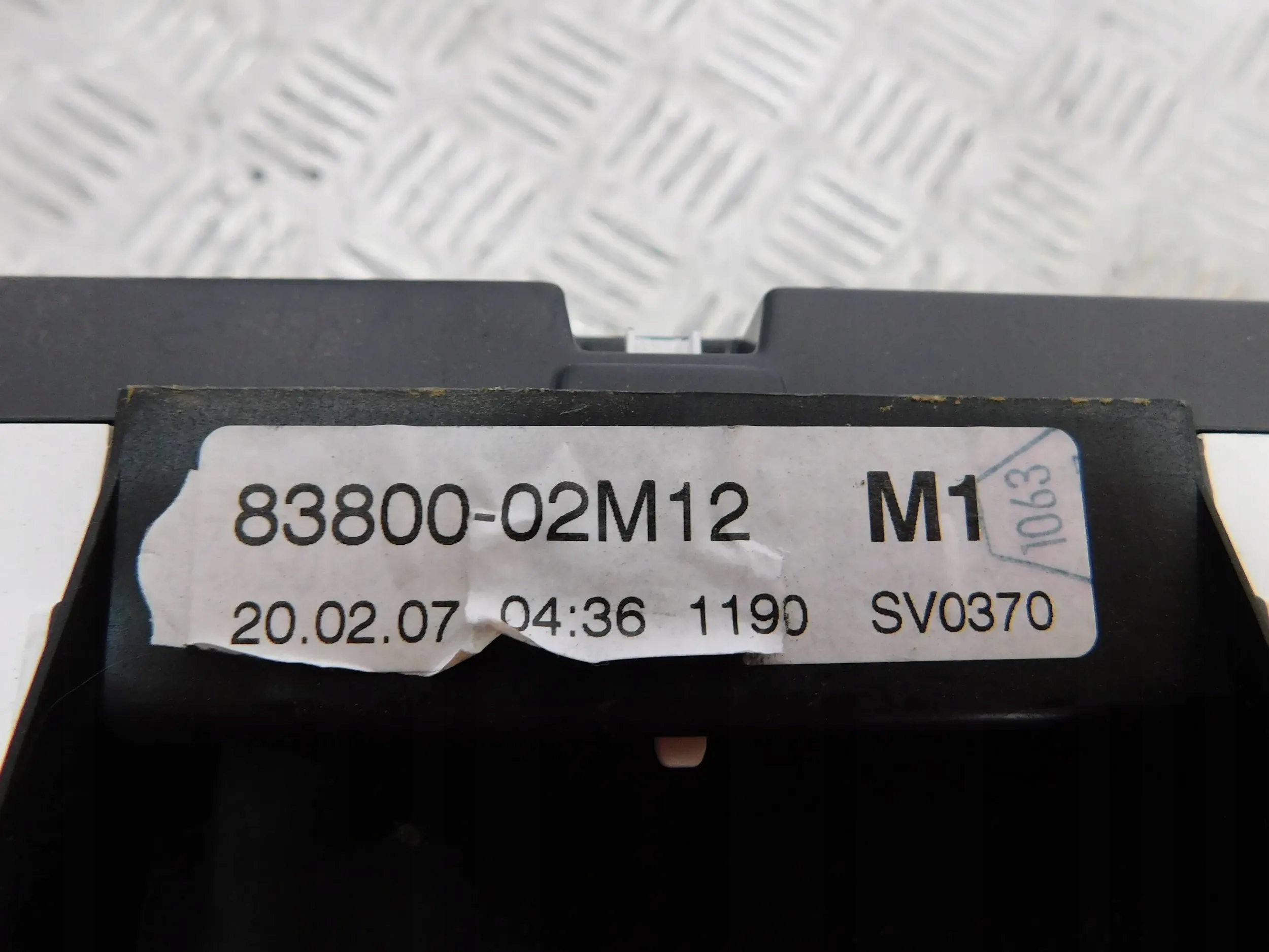 TACHOMETER BUDIKY TOYOTA AURIS I 1.4 D4D 83800-02M12