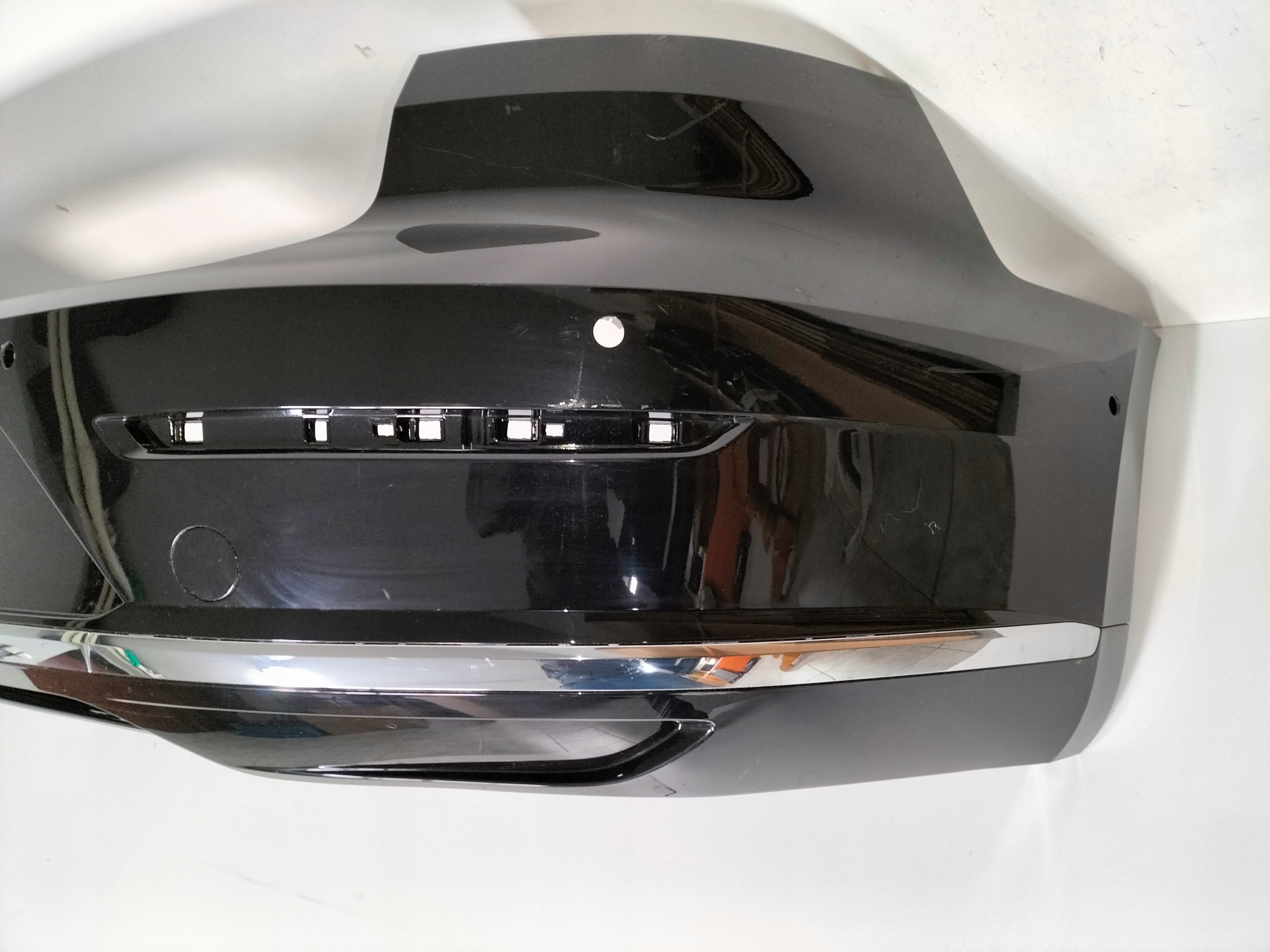 ZADNÝ NÁRAZNÍK VW ARTEON 3G8 17-