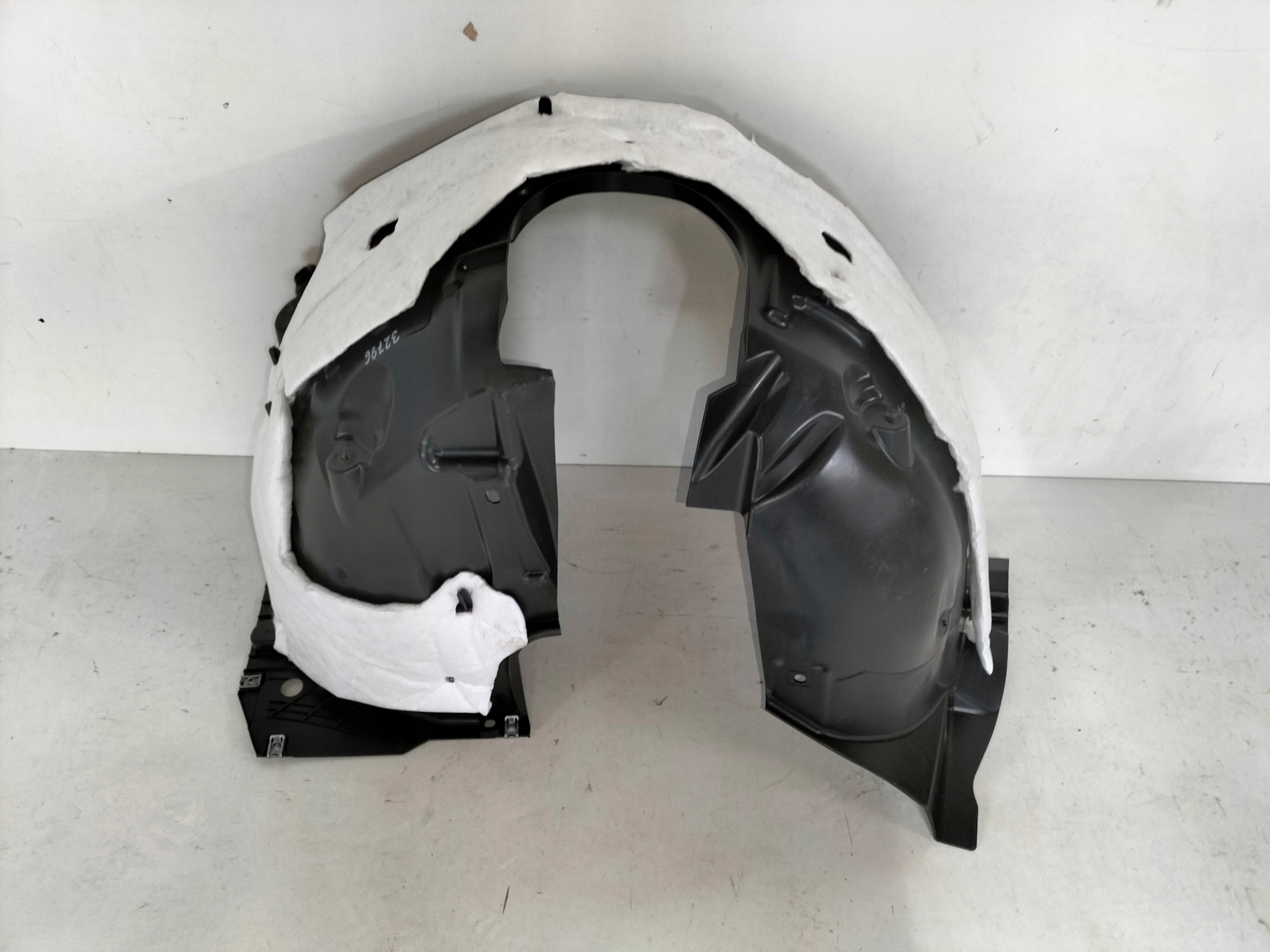 PRAVY PREDNY PODBLATNIK PEUGEOT 208 II 19-