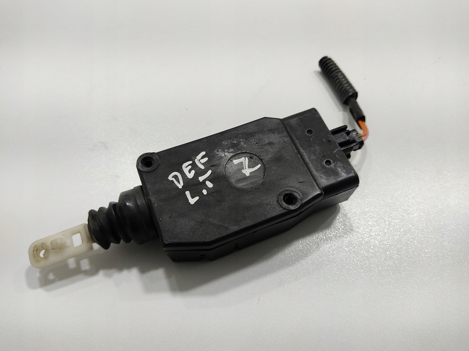 MODUL CENTRÁLNEHO ZAMYKANIA ĽAVÝCH ZADNÝCH DVERÍ LAND ROVER DEFENDER 1999-14