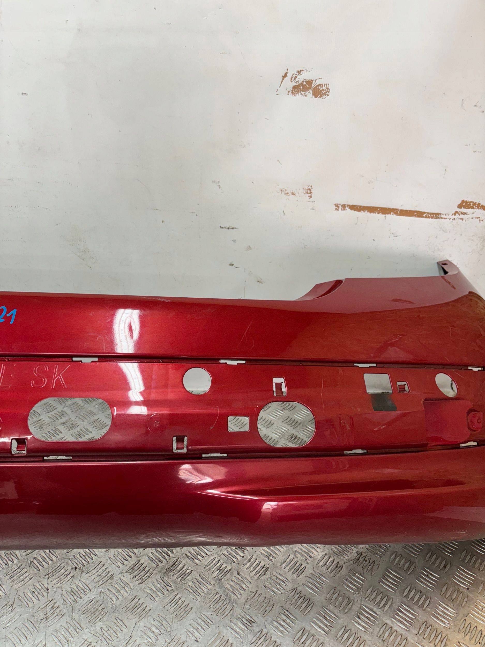 ZADNÝ NÁRAZNÍK PEUGEOT 207 HB