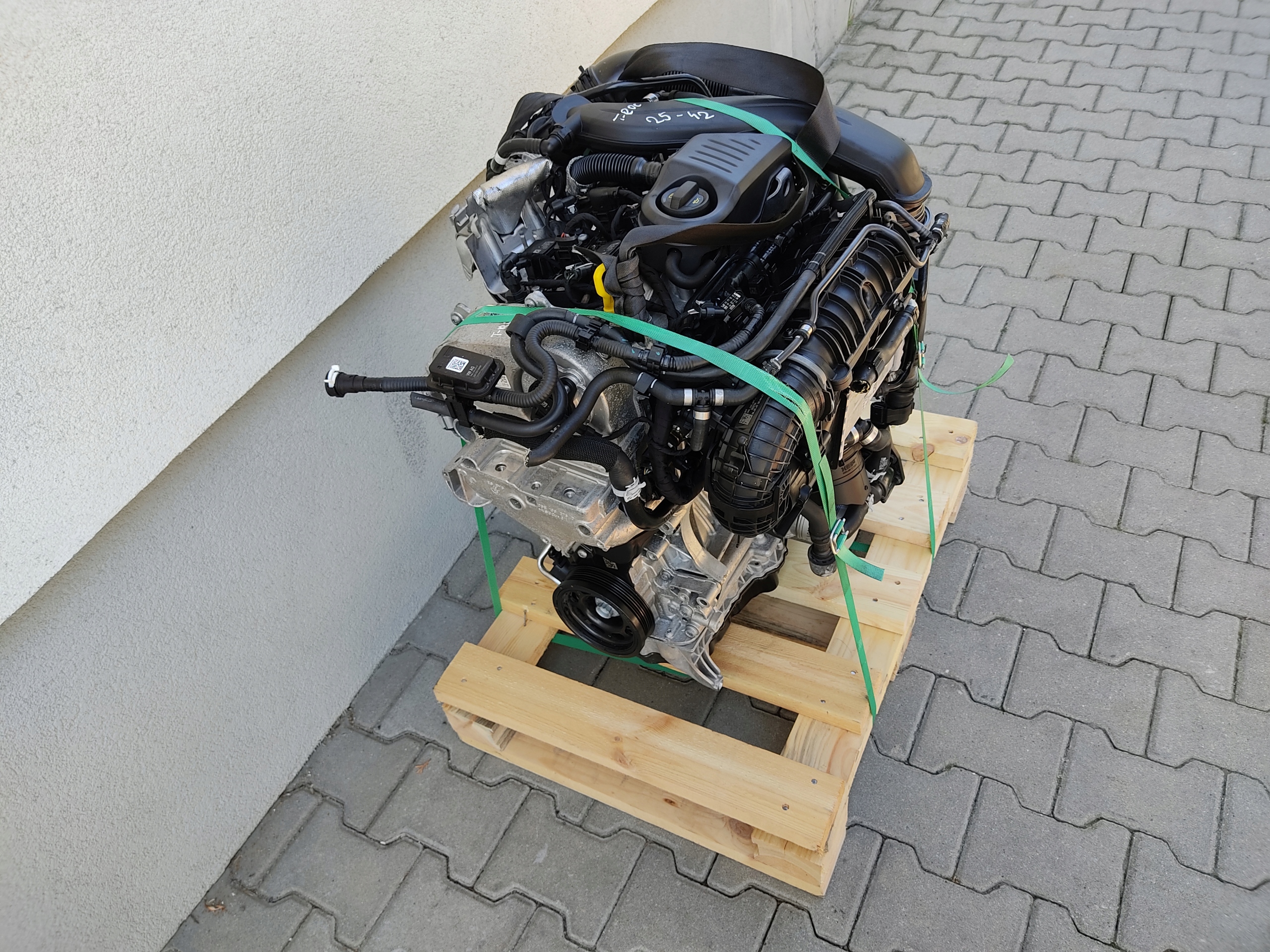 MOTOR TURBO VSTREKOVACIE TRYSKY VOLKSWAGEN T-ROC 1.5 TSI DXD 16.200 KM 20-