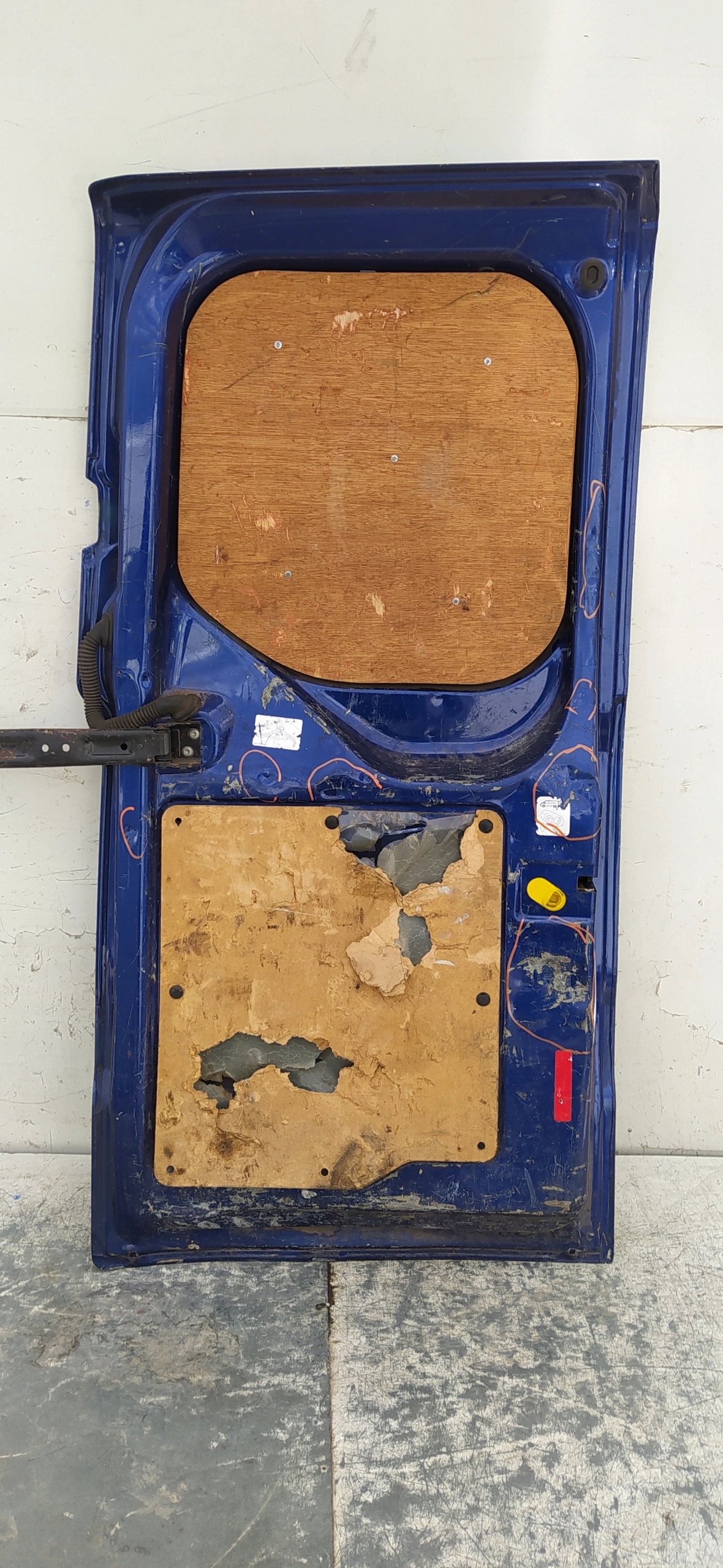 FORD TRANSIT CUSTOM PRAVÉ ZADNÉ KRÍDLOVÉ DVERE