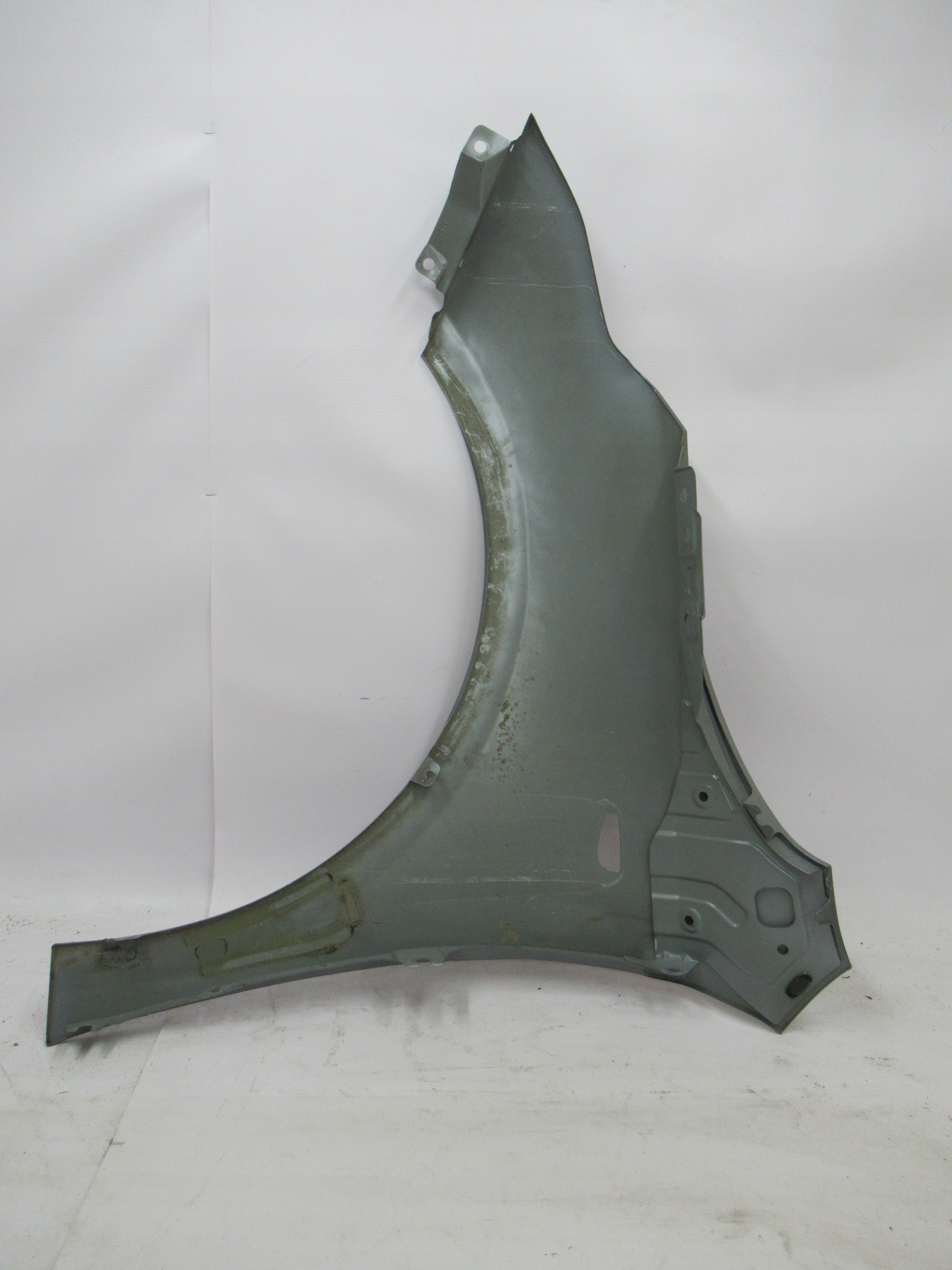 PRAVÝ PREDNÝ BLATNÍK KIA CEED III 18-