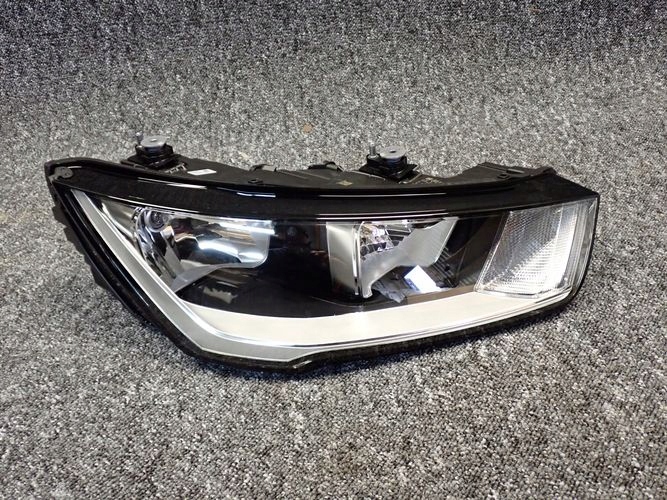 AUDI A1 LIFT 14- PRAVE PREDNE SVETLO