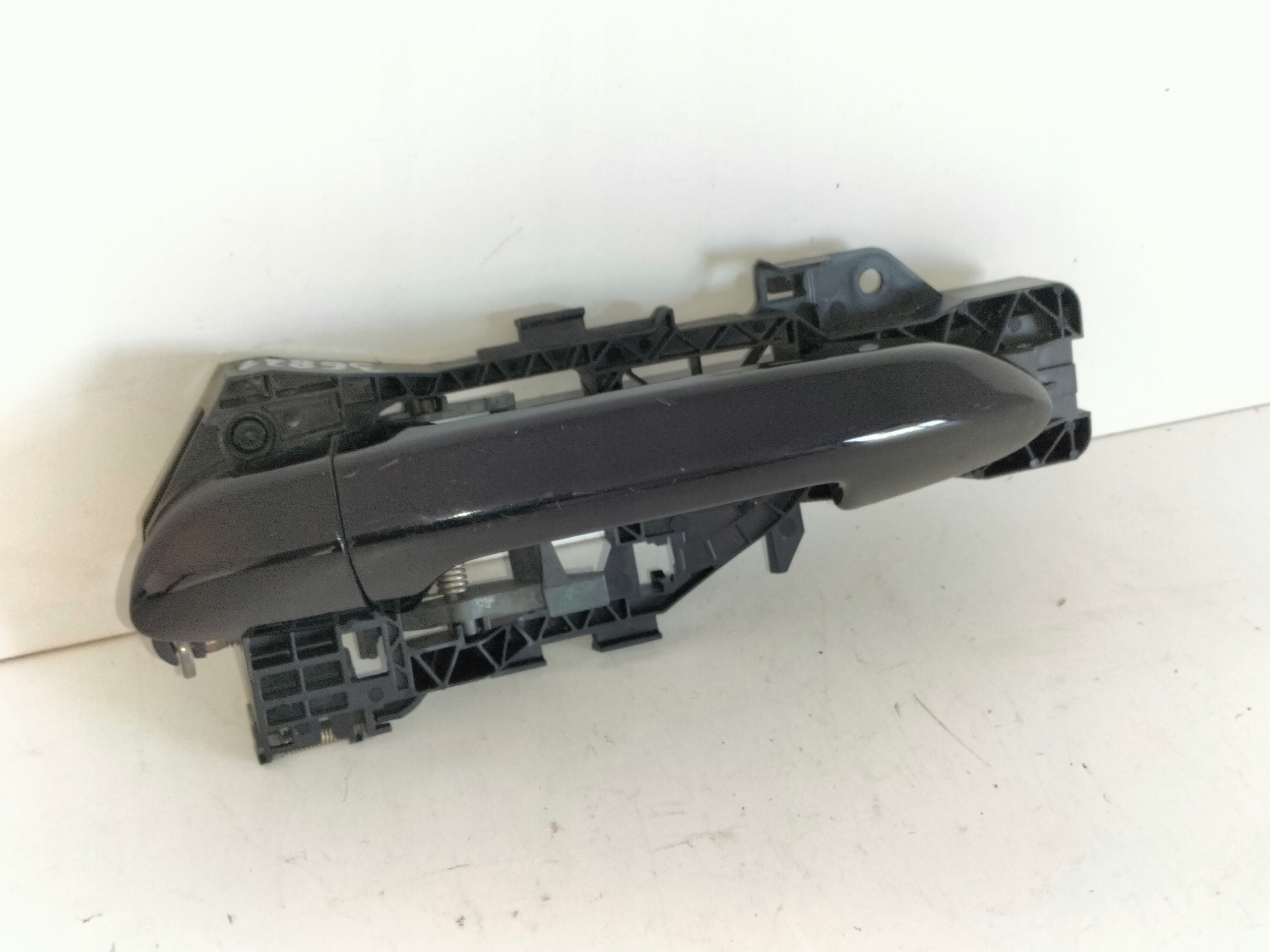 KĽUČKA LAVÝCH ZADNÝCH DVERÍ VW PASSAT B7 10-14