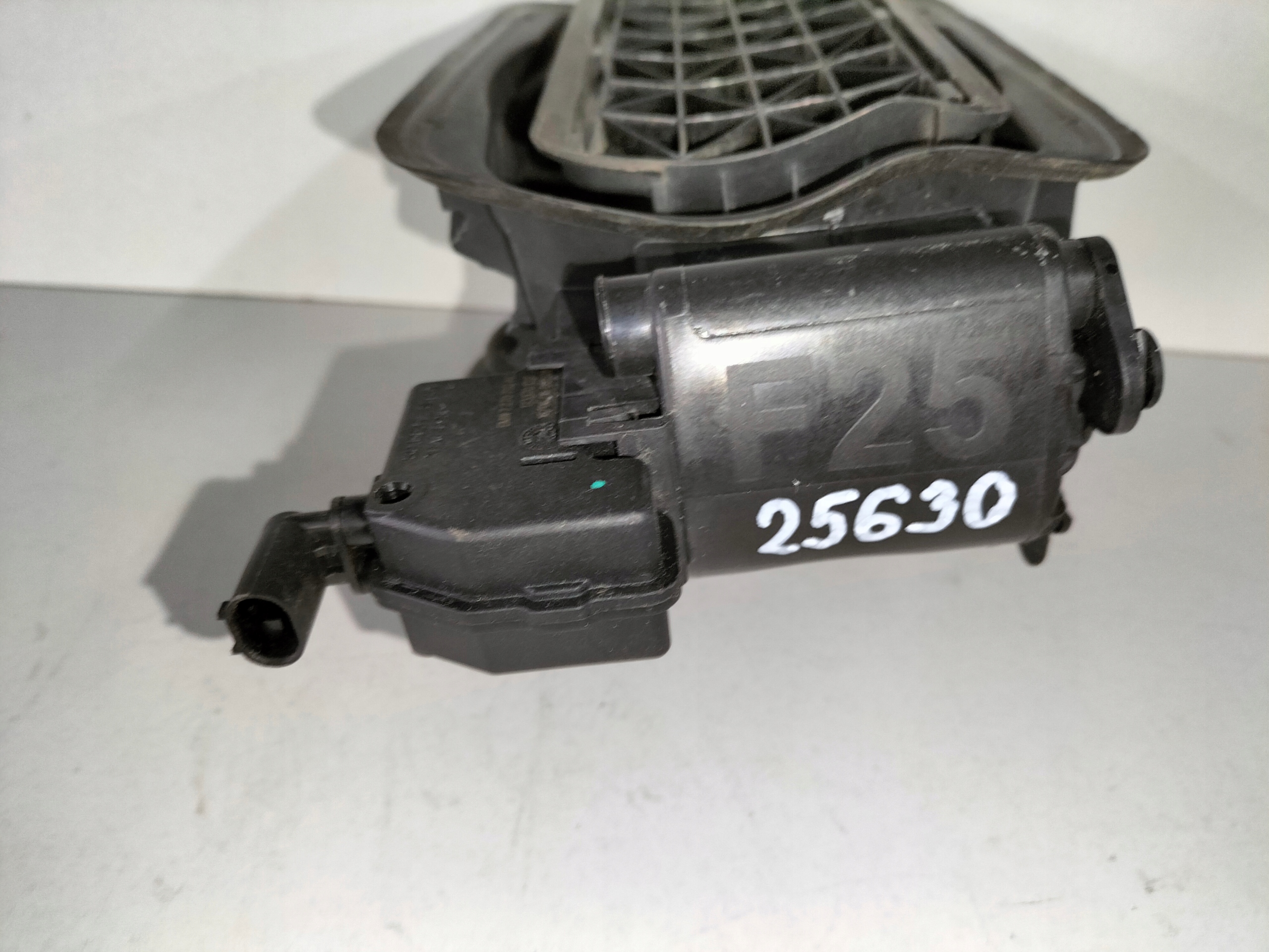 DVIERKA NADRZE BMW X3 F25 10-