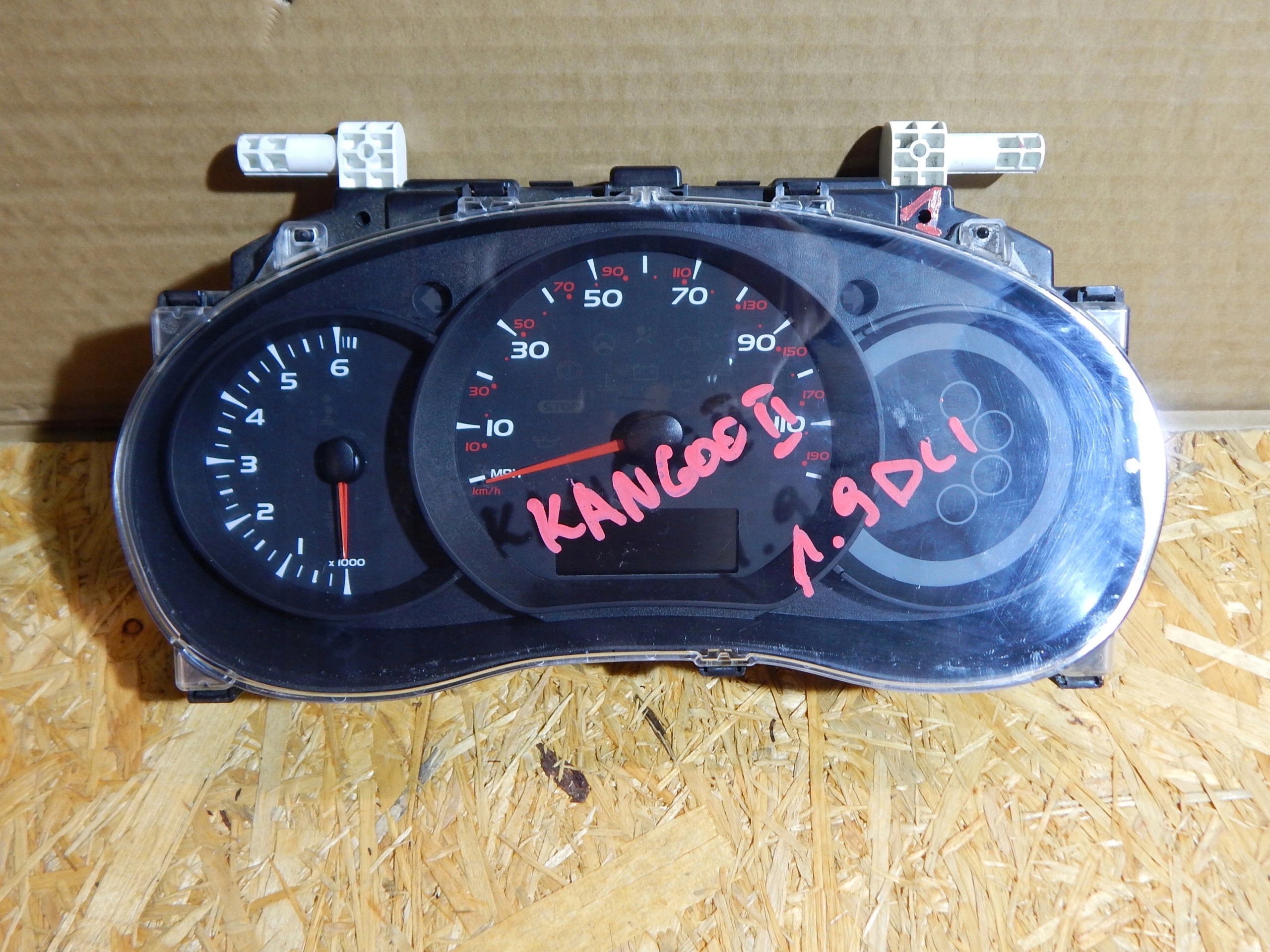 RENAULT KANGOO III 1.5 DCI TACHOMETER BUDIKY