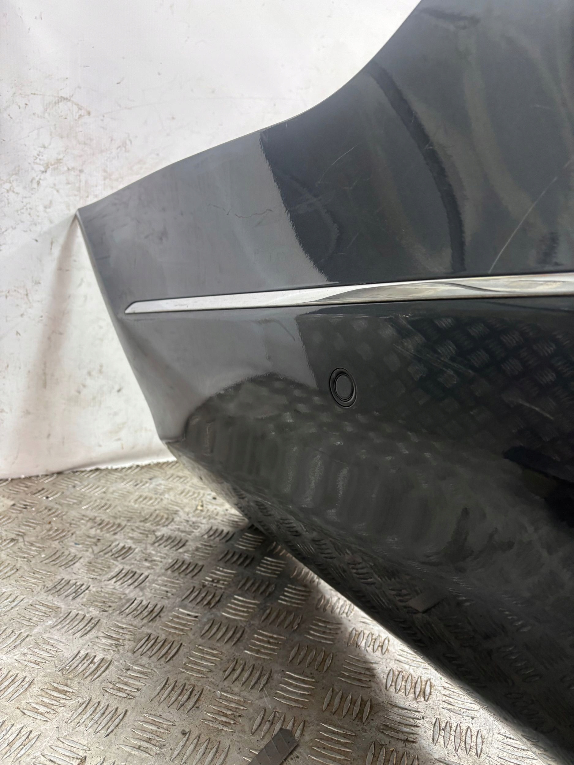 ZADNÝ NÁRAZNÍK MERCEDES CLS KOMBI W218 6XPDC