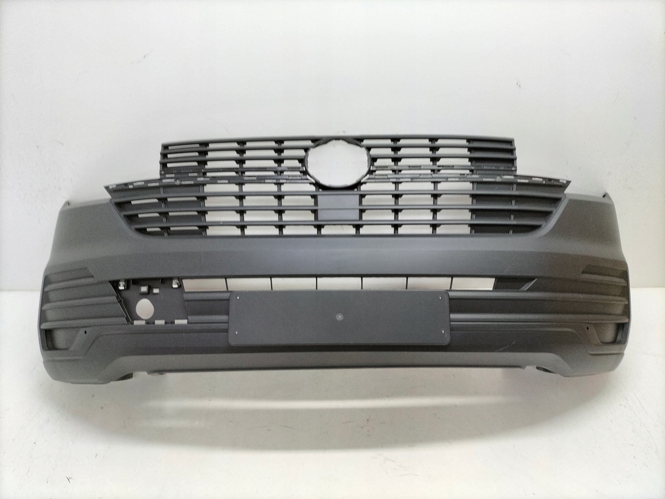 PREDNÝ NÁRAZNÍK VW TRANSPORTER T6 LIFT 19-