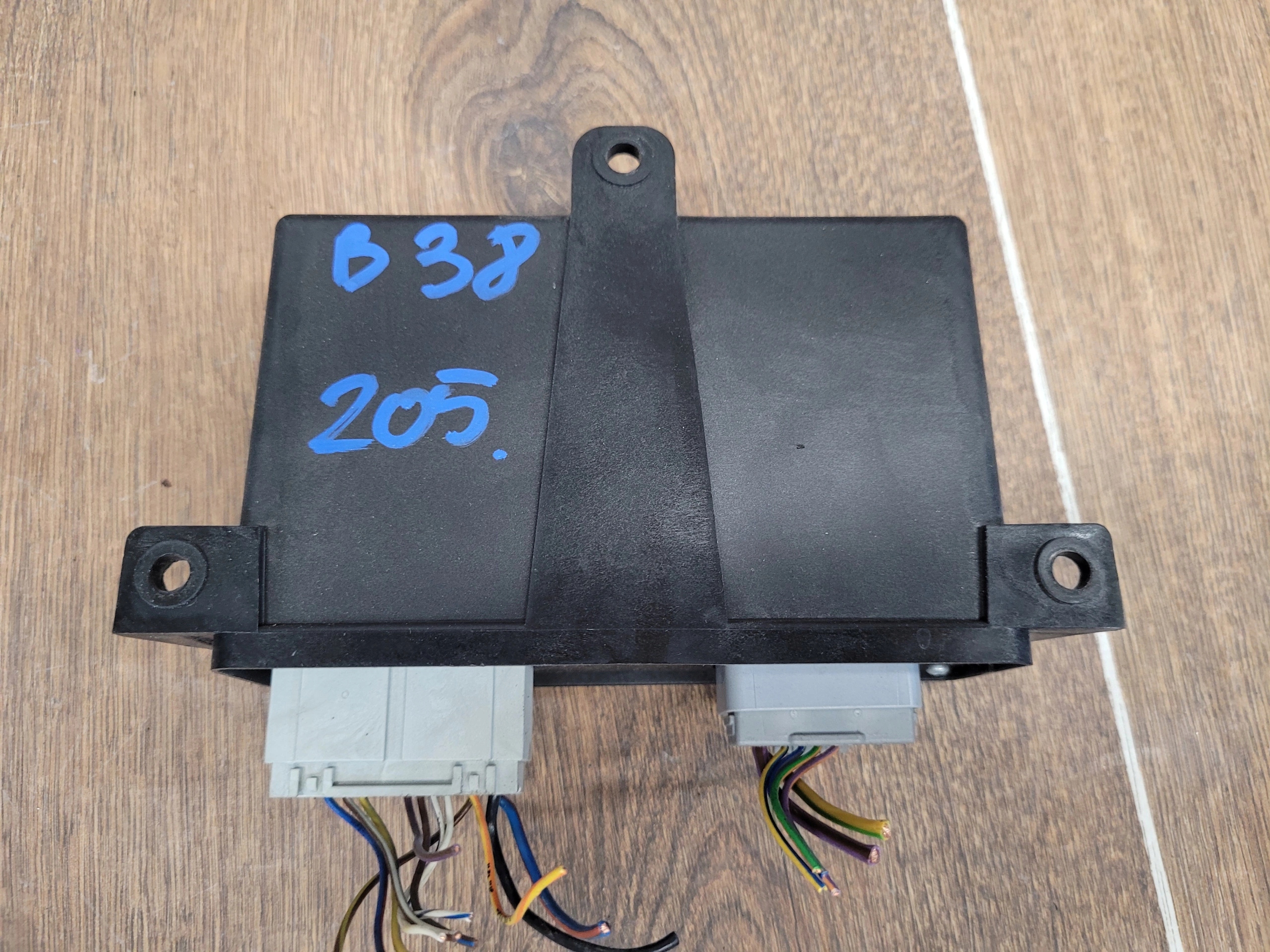 JAGUAR XF LIFT X250 MODUL RUCNEJ BRZDY 8W83-2C496-BB