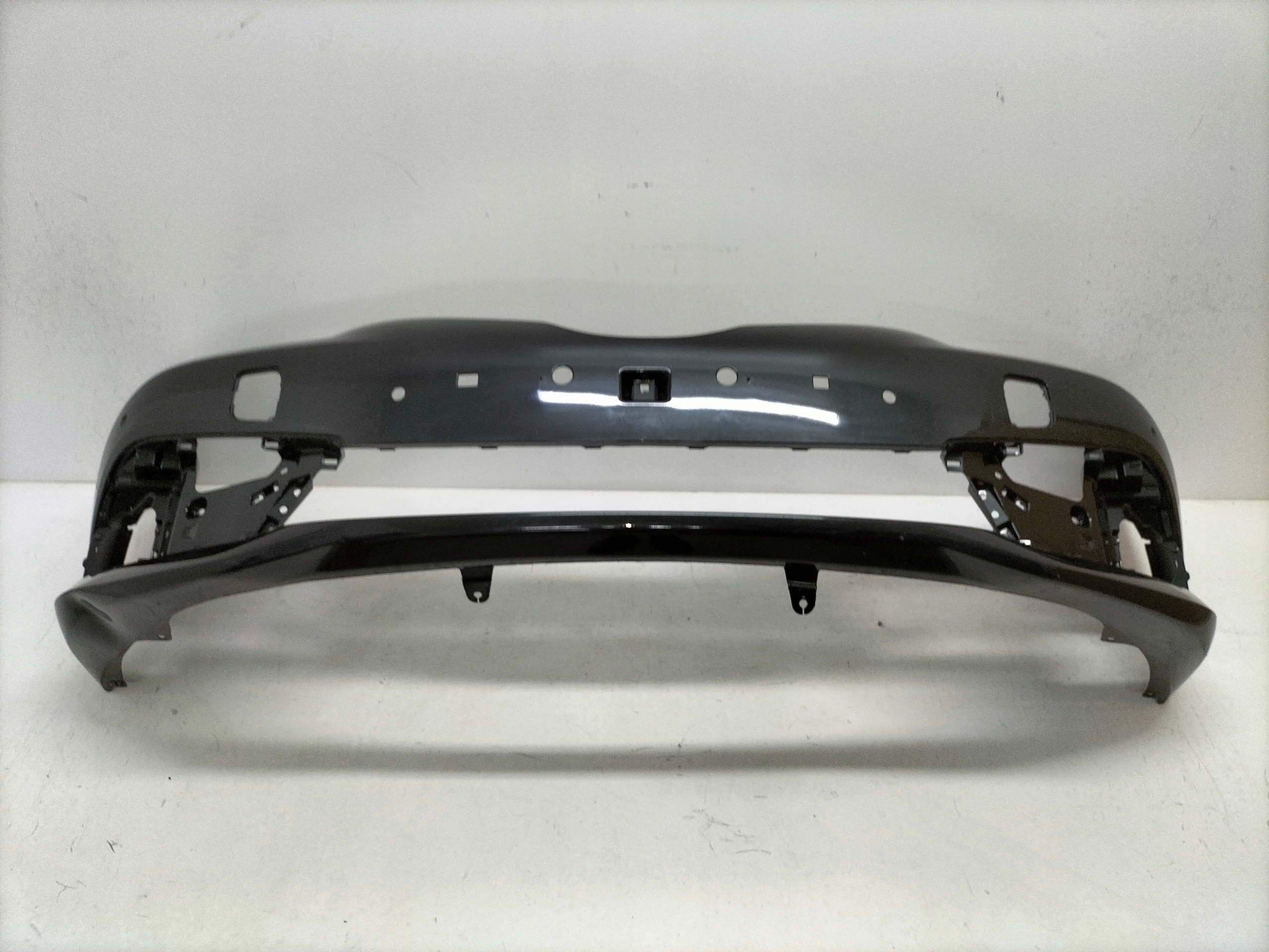 PREDNÝ NÁRAZNÍK TOYOTA AURIS II LIFT 15-