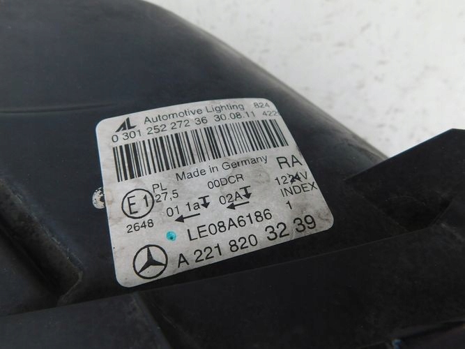 MERCEDES W221 S-KLASA XENON LIFT PRAVE PREDNE SVETLO