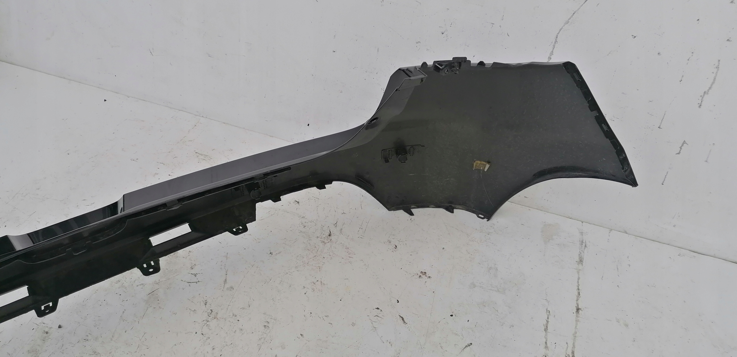 ZADNÝ NÁRAZNÍK Renault Megane 4 IV kombi