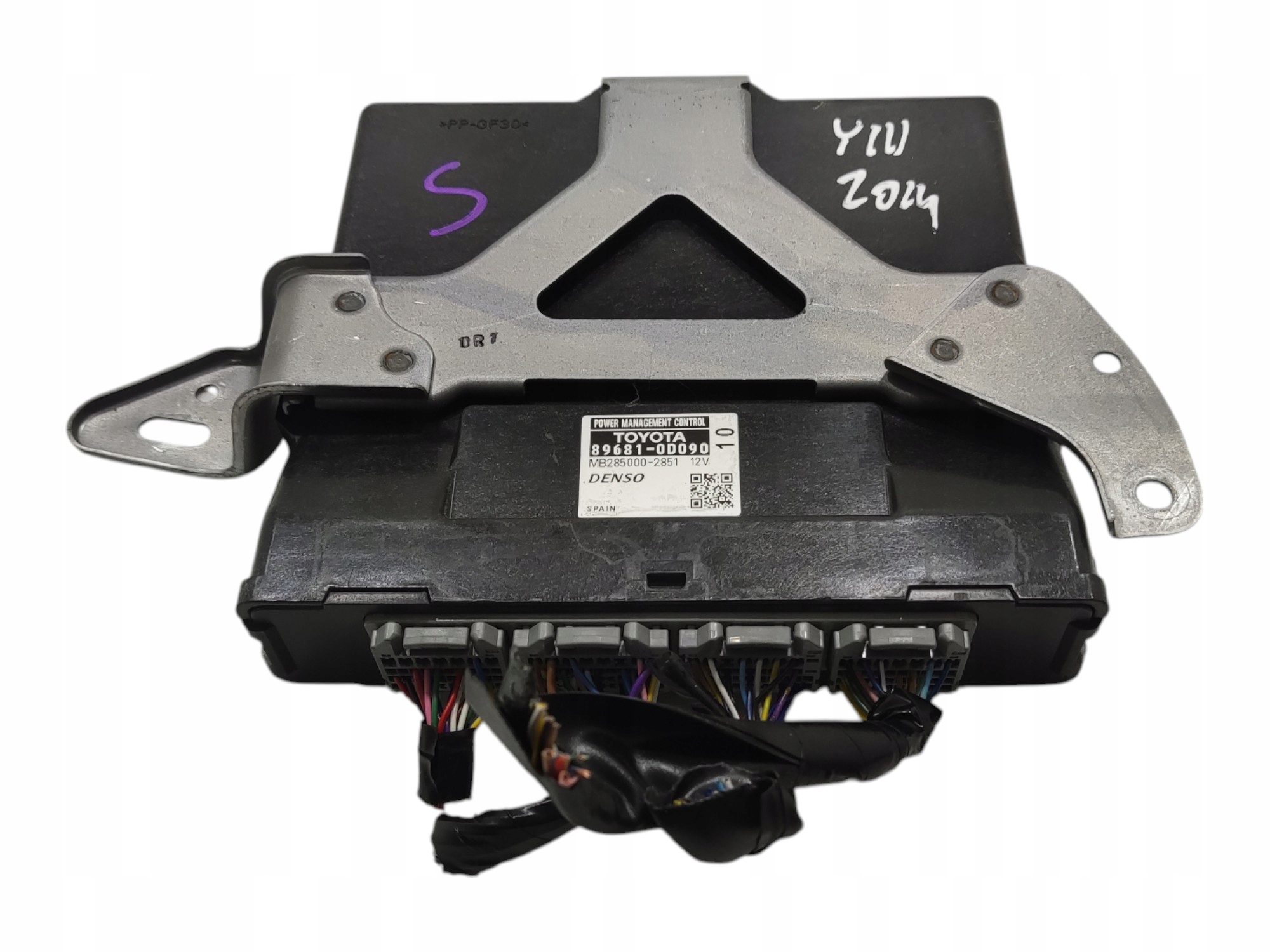 MODUL RIADIACA JEDNOTKA ZARADZANIA ENERGIĄ TOYOTA YARIS III 14-17 LIFT 89681-0D090
