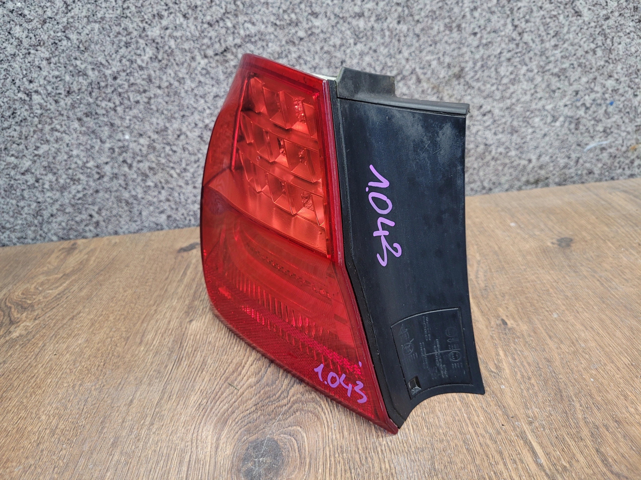 BMW 3 E90 LIFT LAVE ZADNE SVETLO 7289425